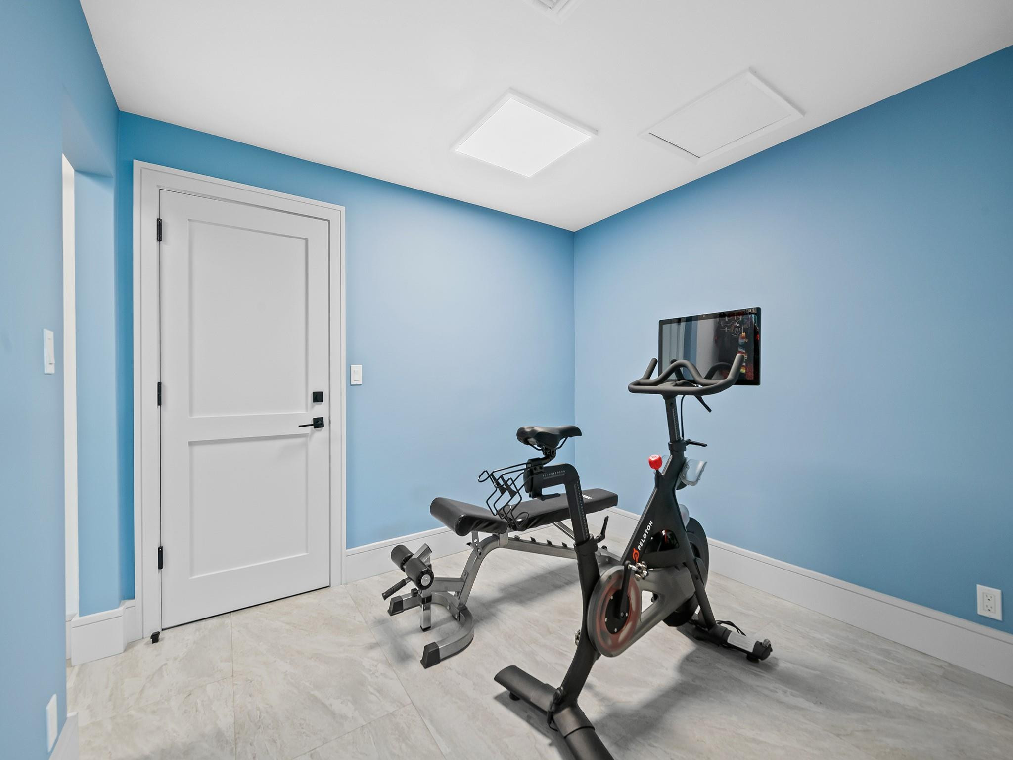 2754 NE 31st Lighthouse Point, FL 33064