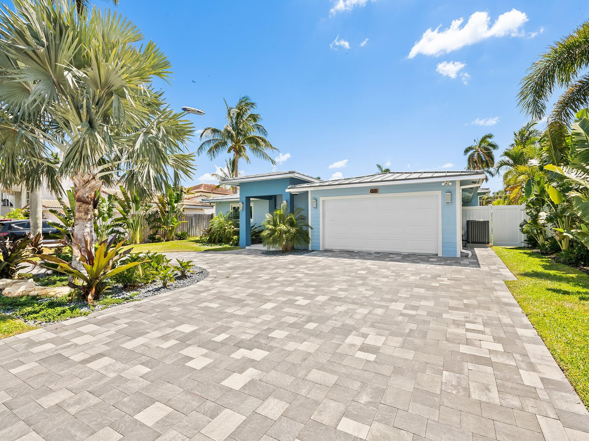 2754 NE 31st Lighthouse Point, FL 33064