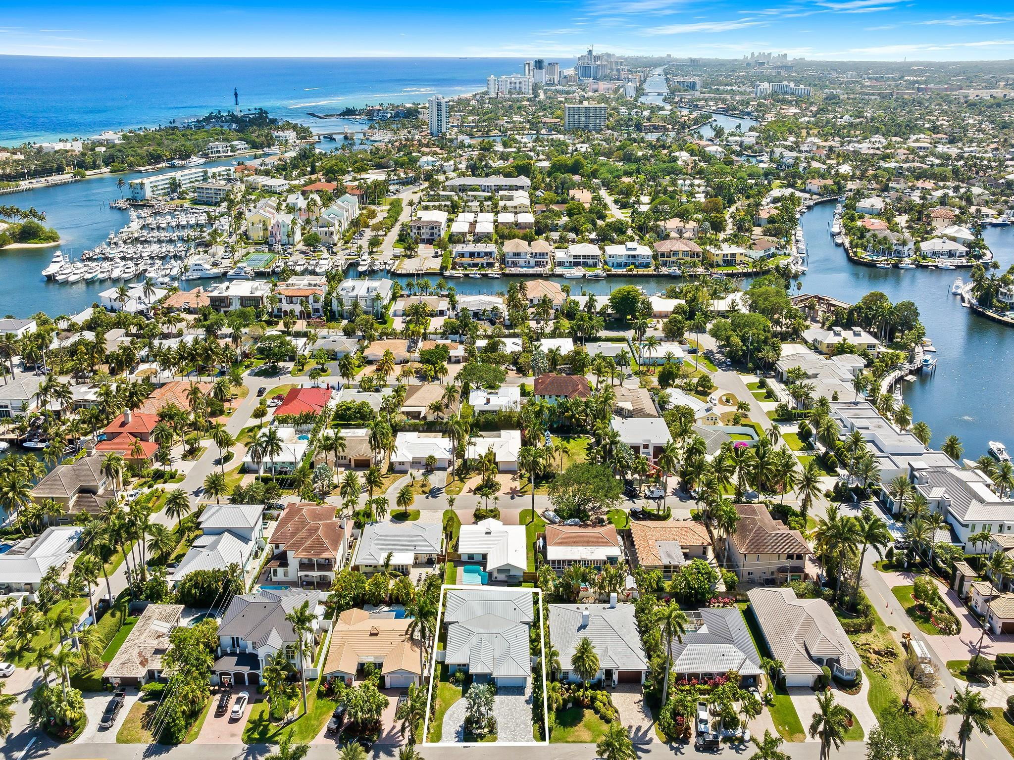 2754 NE 31st Lighthouse Point, FL 33064