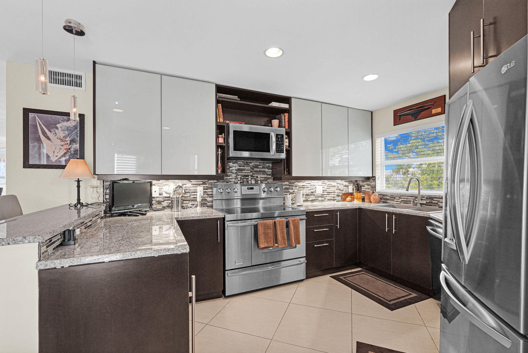 818 SE 4th #505 Fort Lauderdale, FL 33301