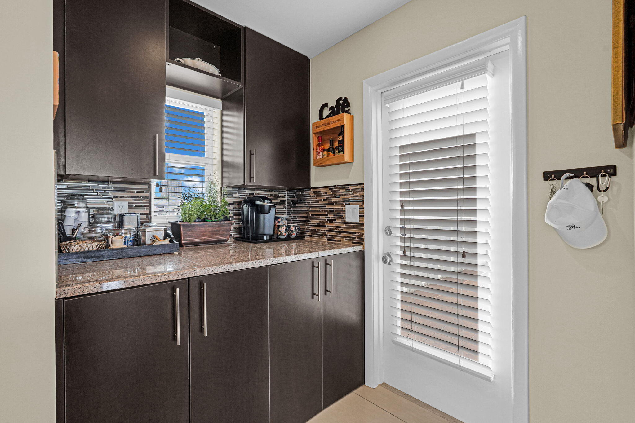 818 SE 4th #505 Fort Lauderdale, FL 33301