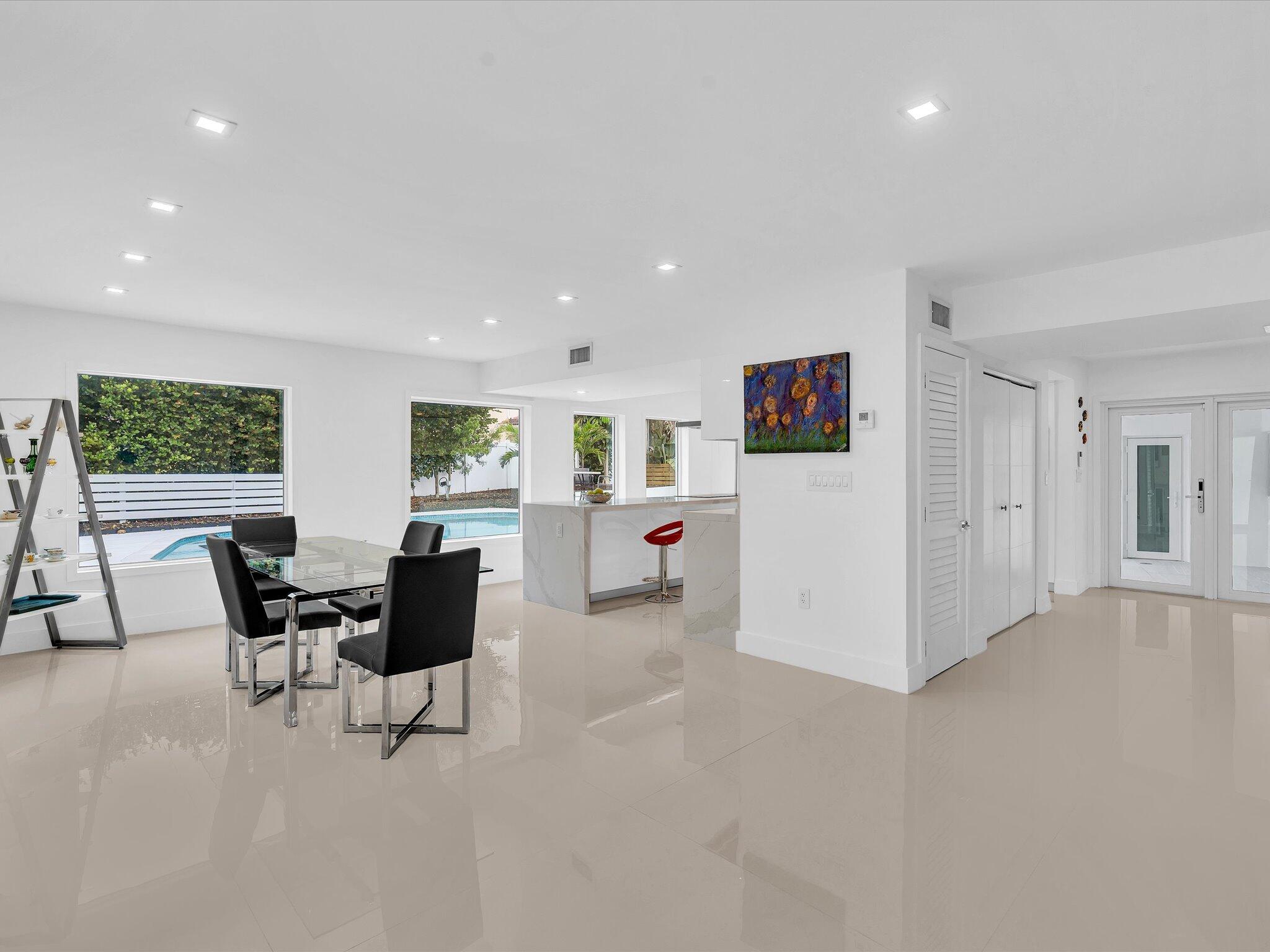 1903 Bay Pompano Beach, FL 33062