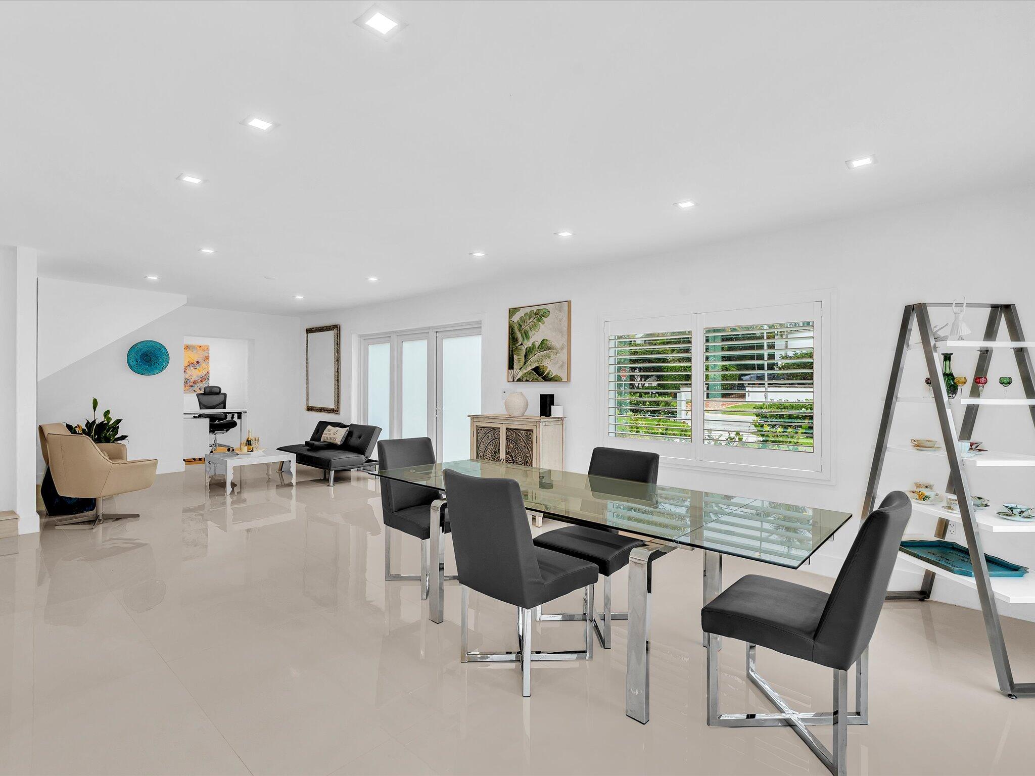 1903 Bay Pompano Beach, FL 33062