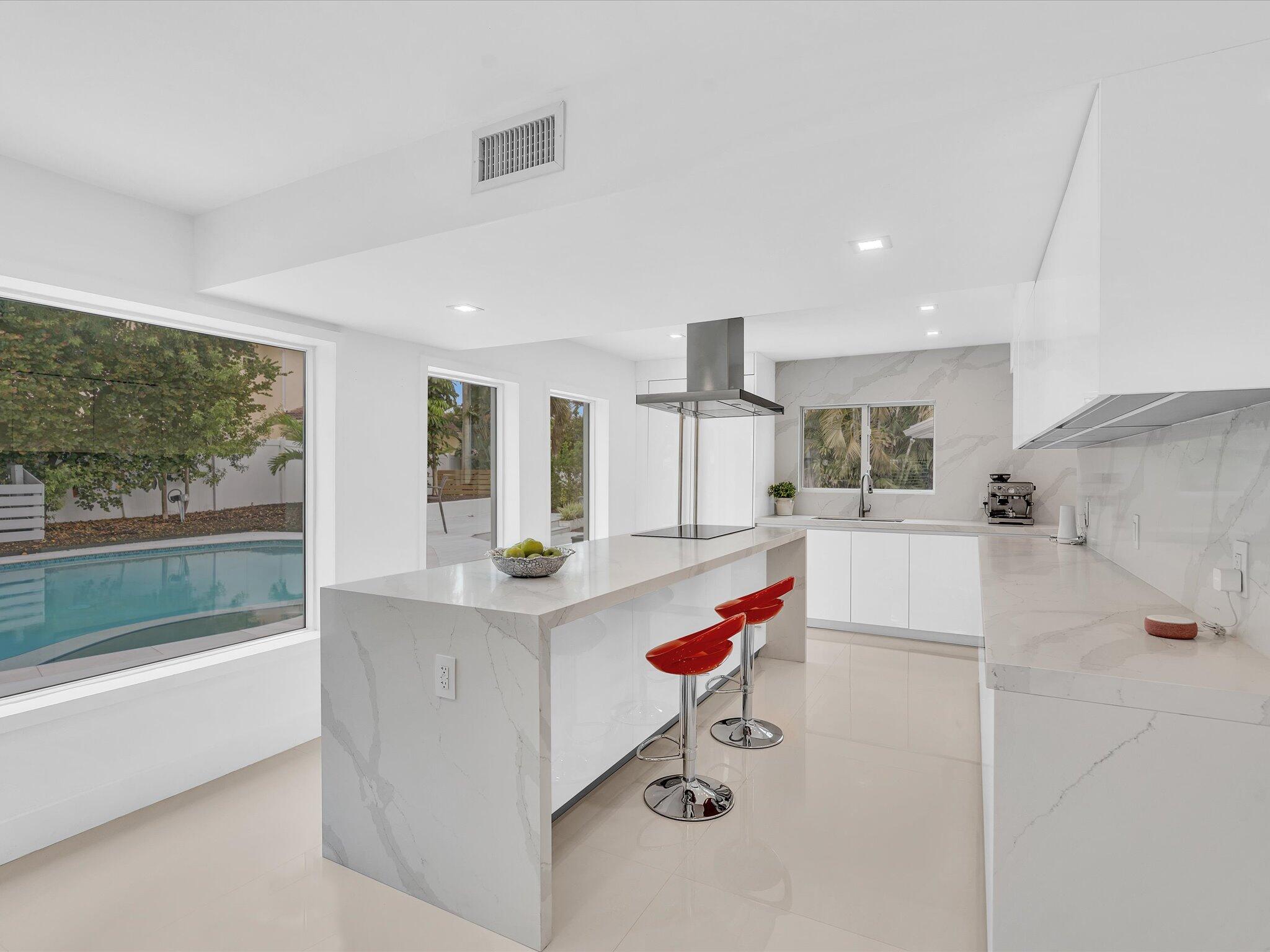 1903 Bay Pompano Beach, FL 33062