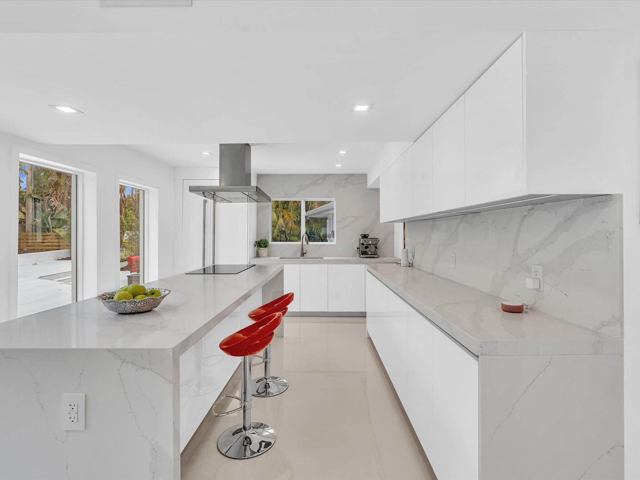 1903 Bay Pompano Beach, FL 33062