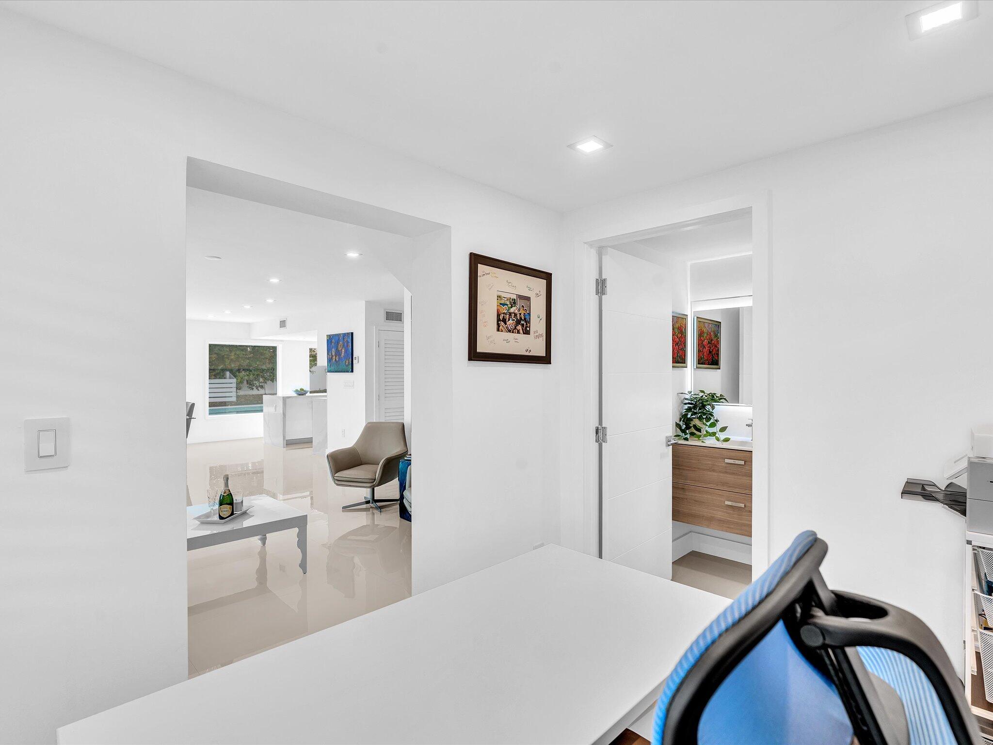 1903 Bay Pompano Beach, FL 33062
