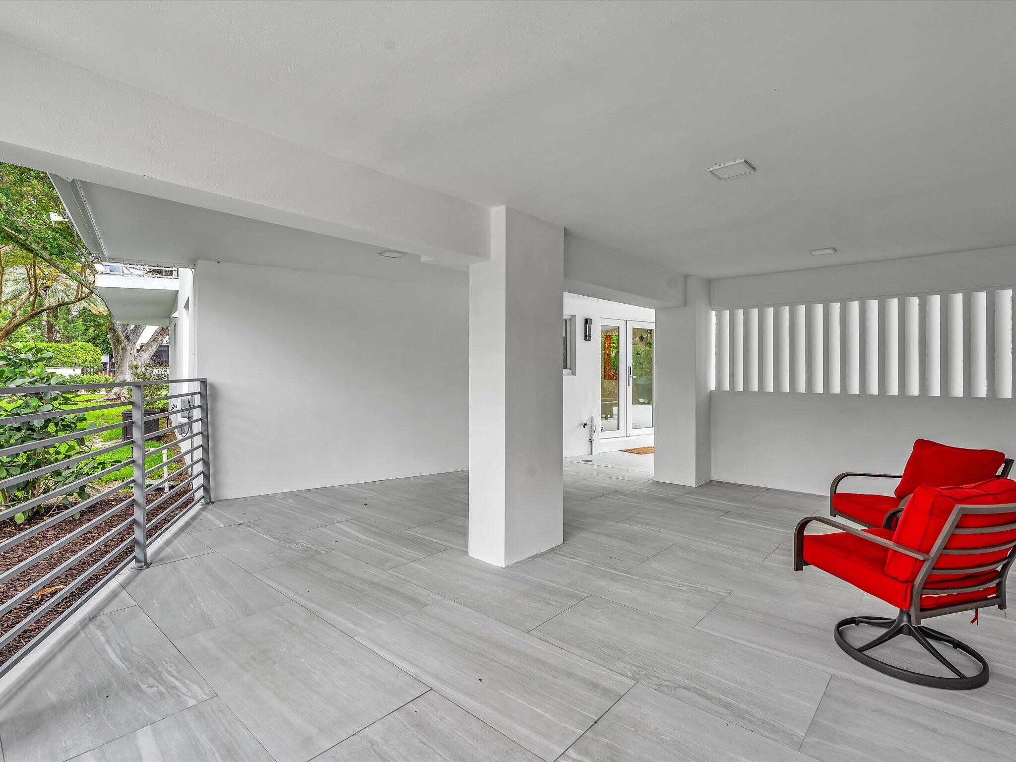 1903 Bay Pompano Beach, FL 33062