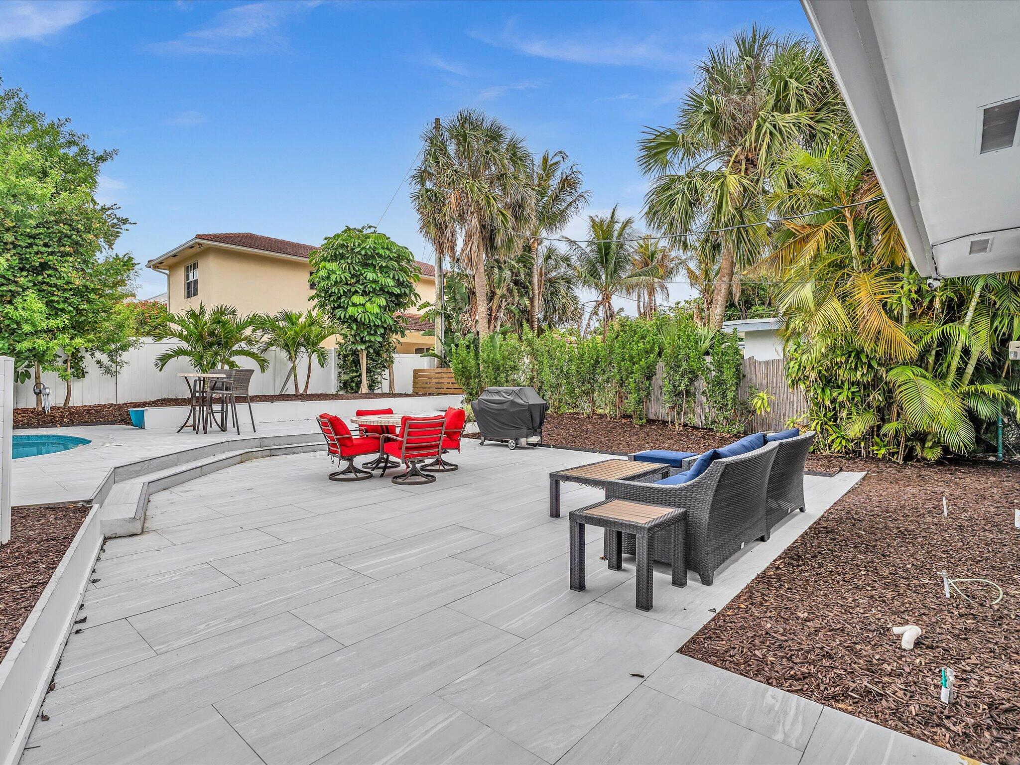1903 Bay Pompano Beach, FL 33062