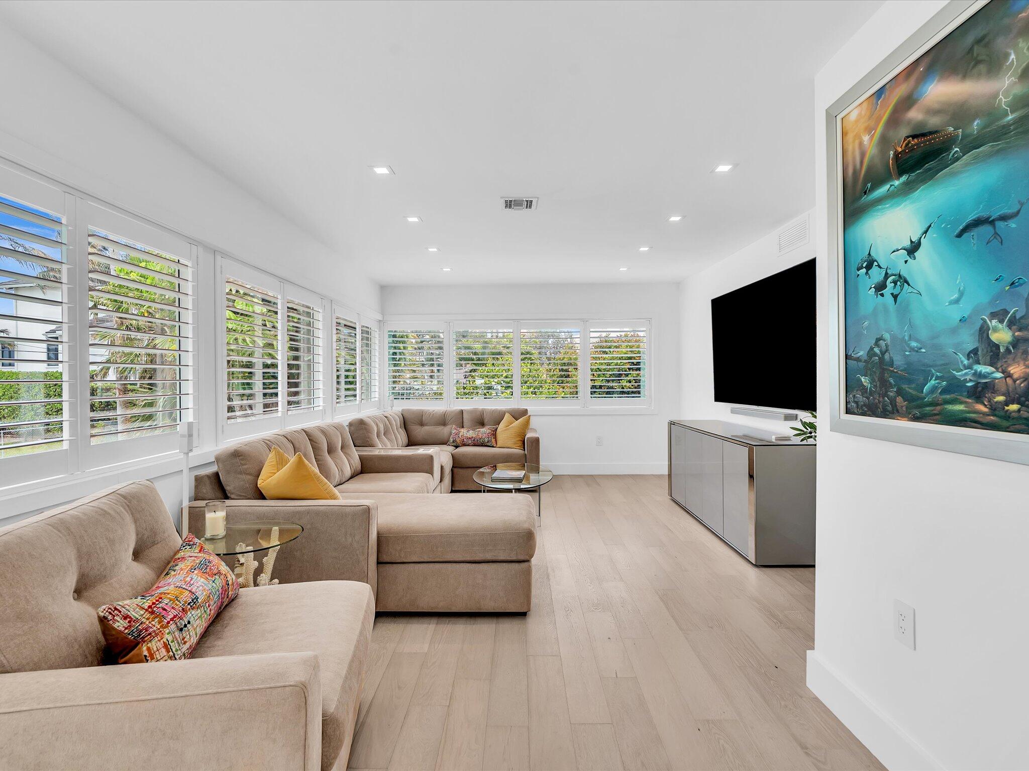 1903 Bay Pompano Beach, FL 33062