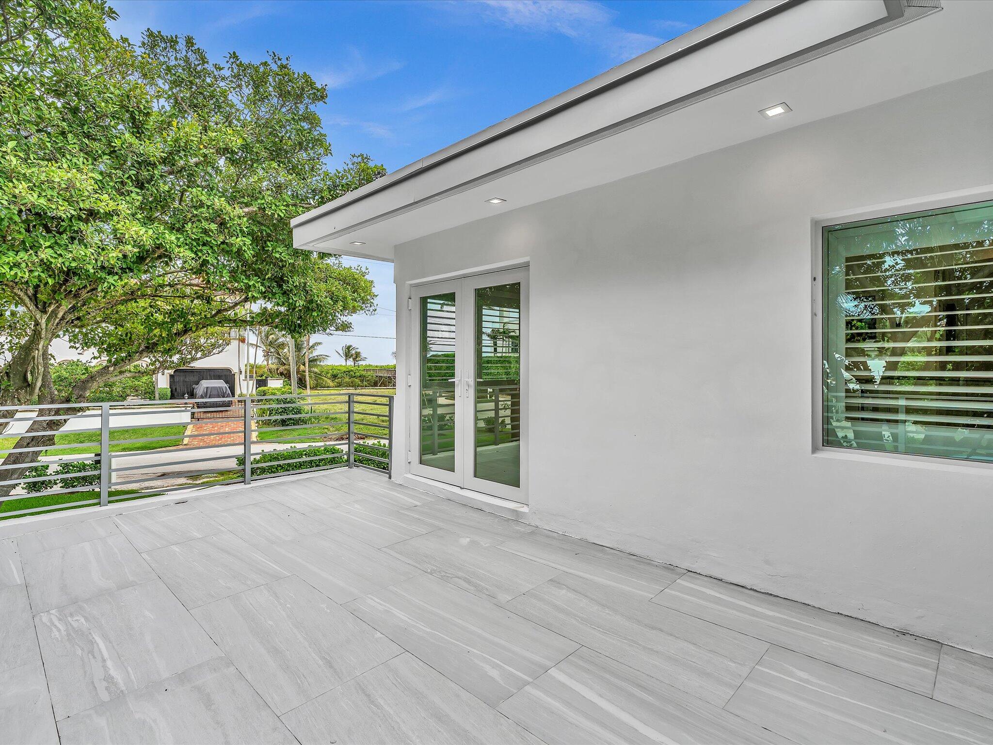 1903 Bay Pompano Beach, FL 33062