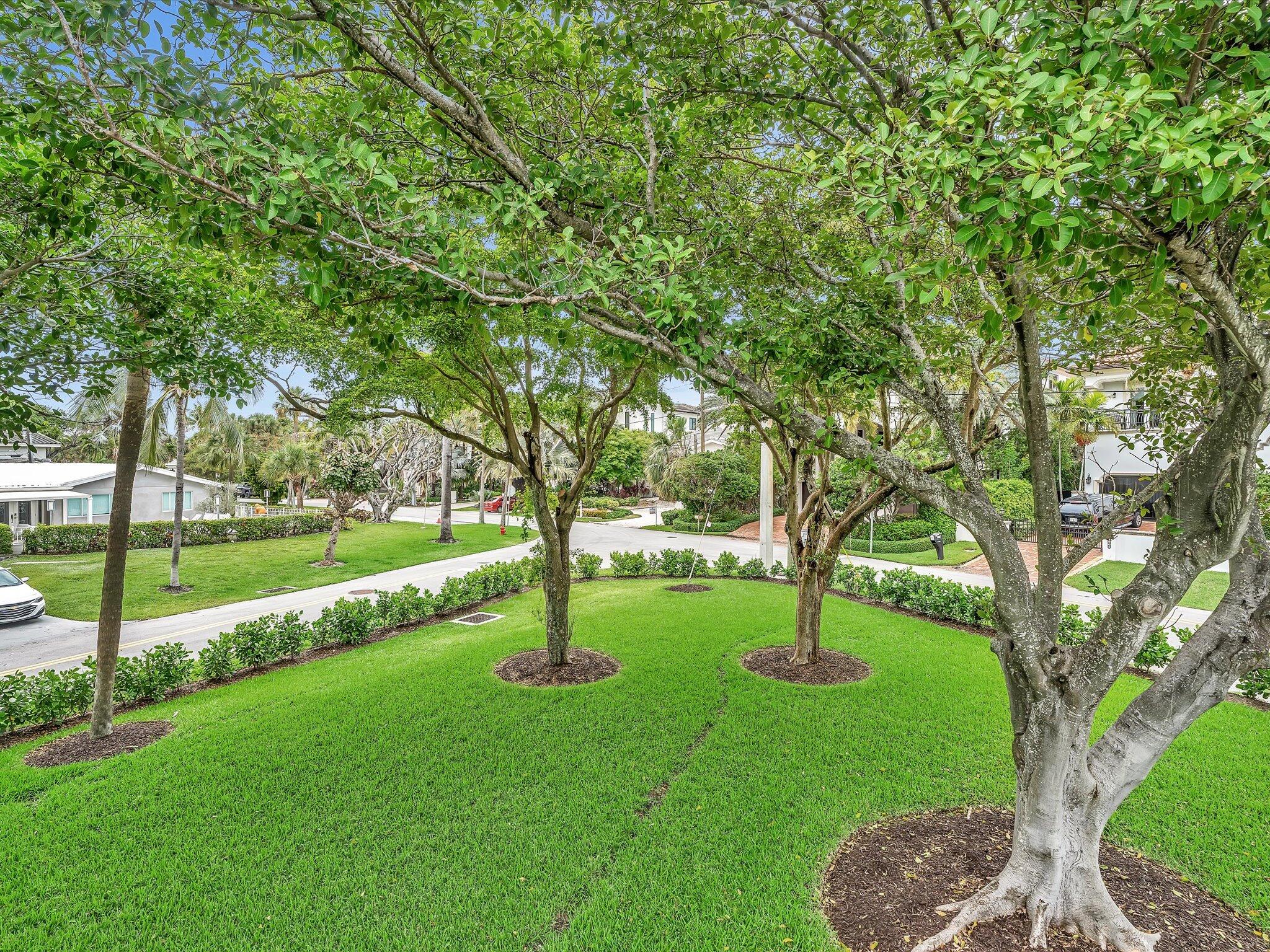 1903 Bay Pompano Beach, FL 33062