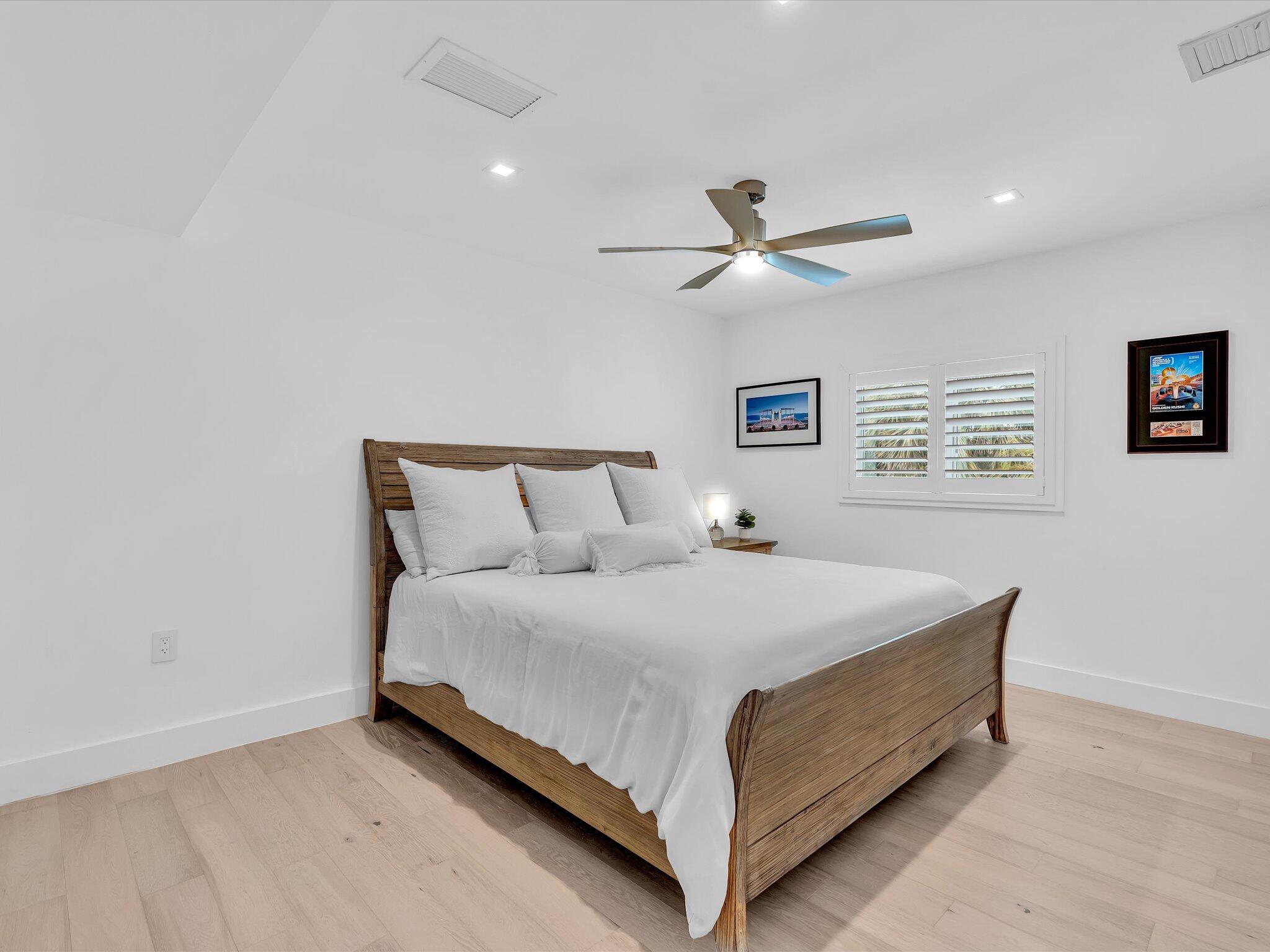 1903 Bay Pompano Beach, FL 33062