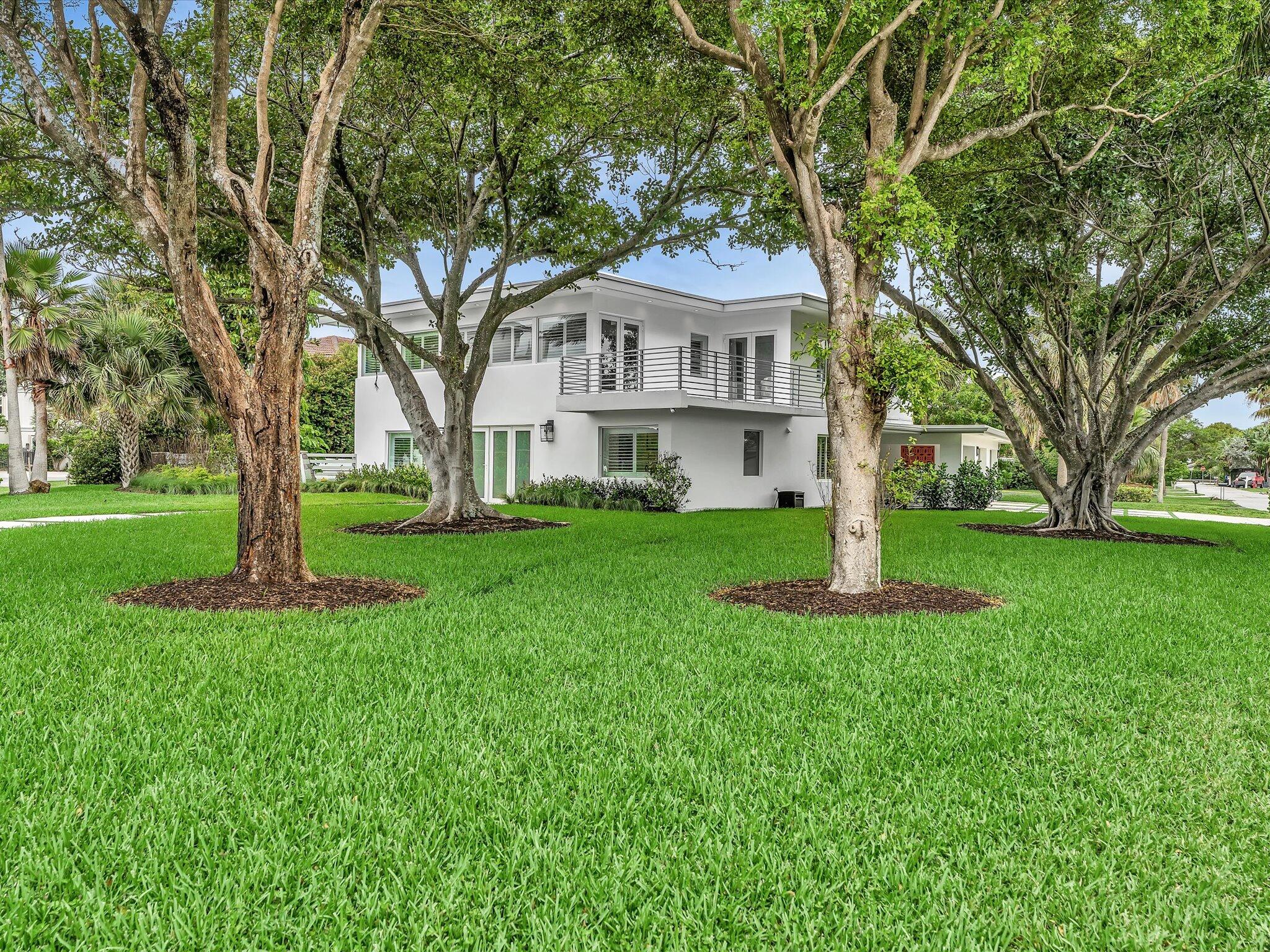 1903 Bay Pompano Beach, FL 33062