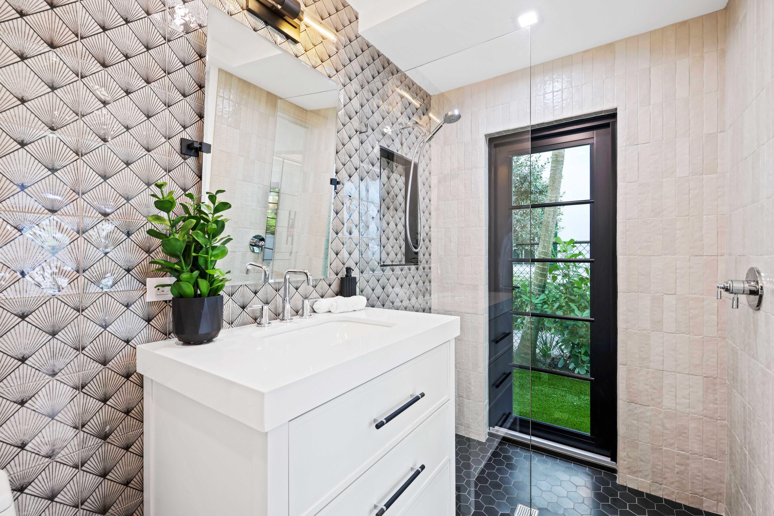 317 Greymon West Palm Beach, FL 33405