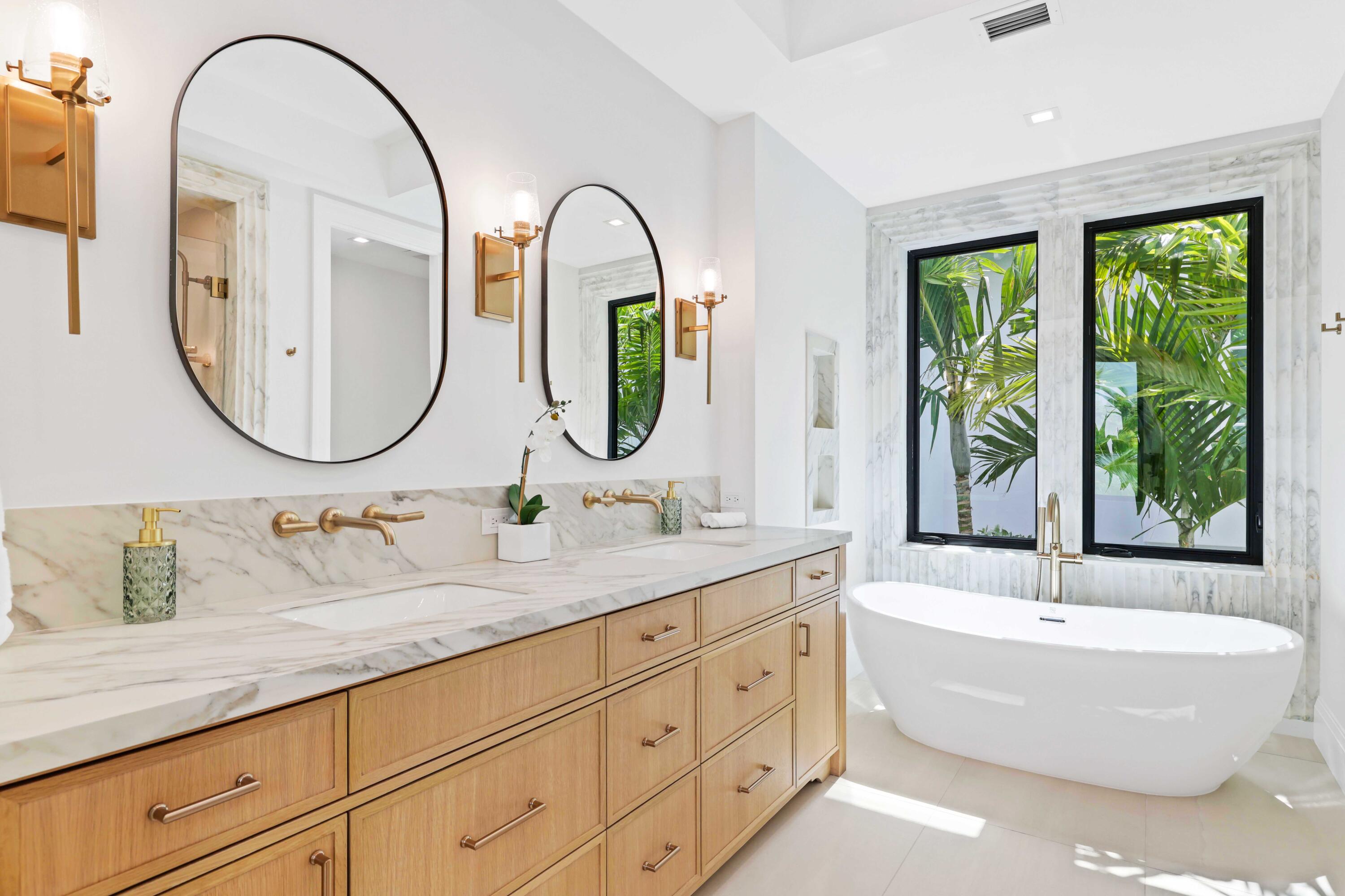 317 Greymon West Palm Beach, FL 33405