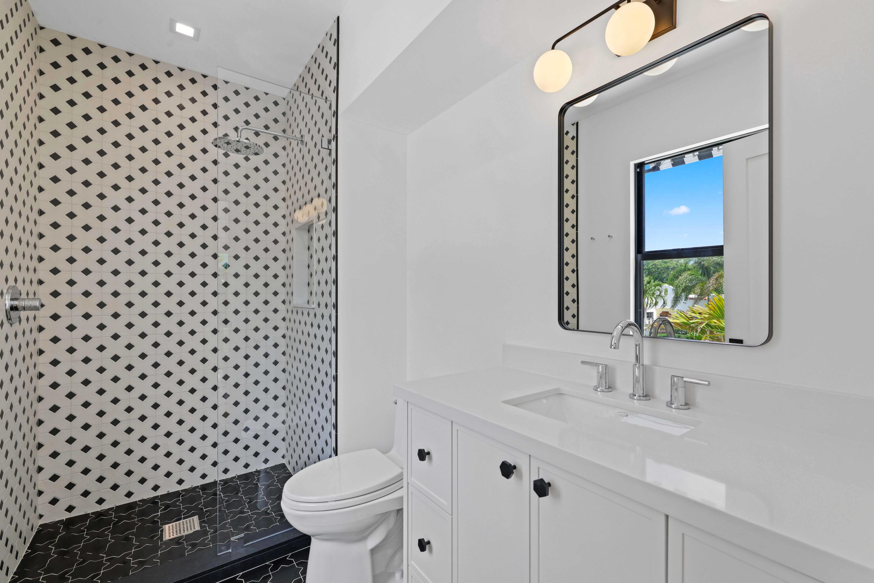 317 Greymon West Palm Beach, FL 33405
