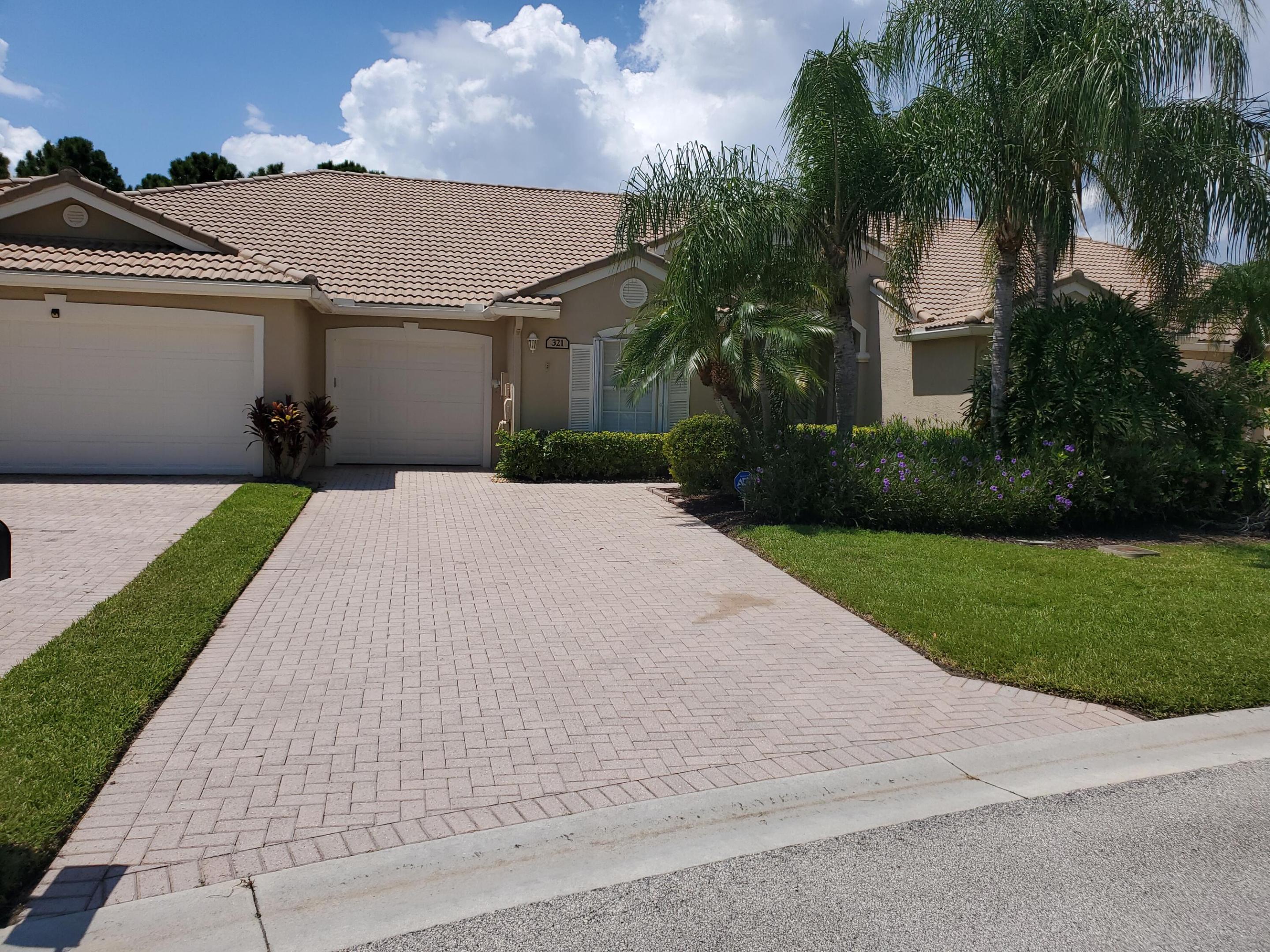 321 NW Broken Oak #321