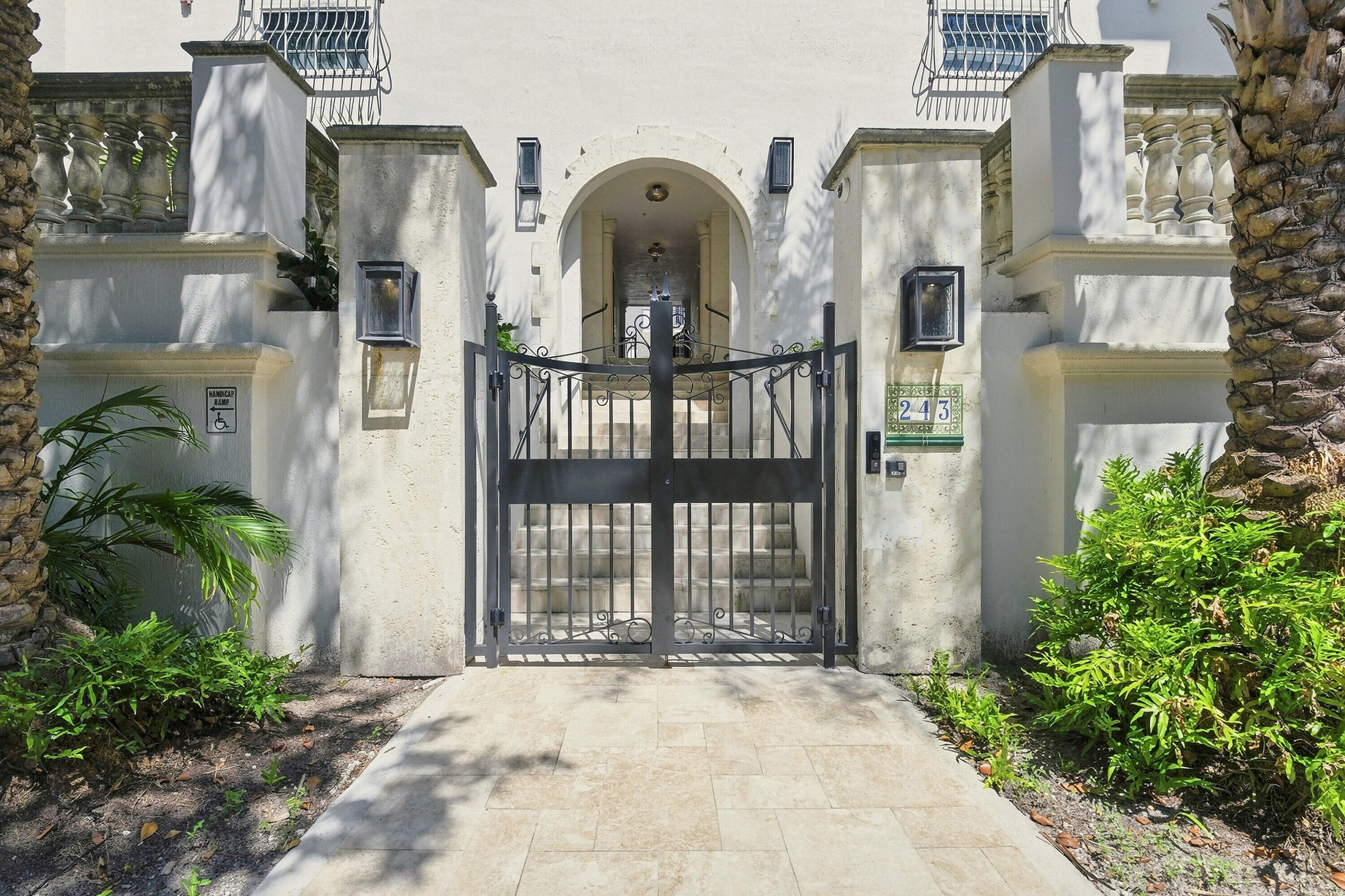 243 Meridian Ave #113