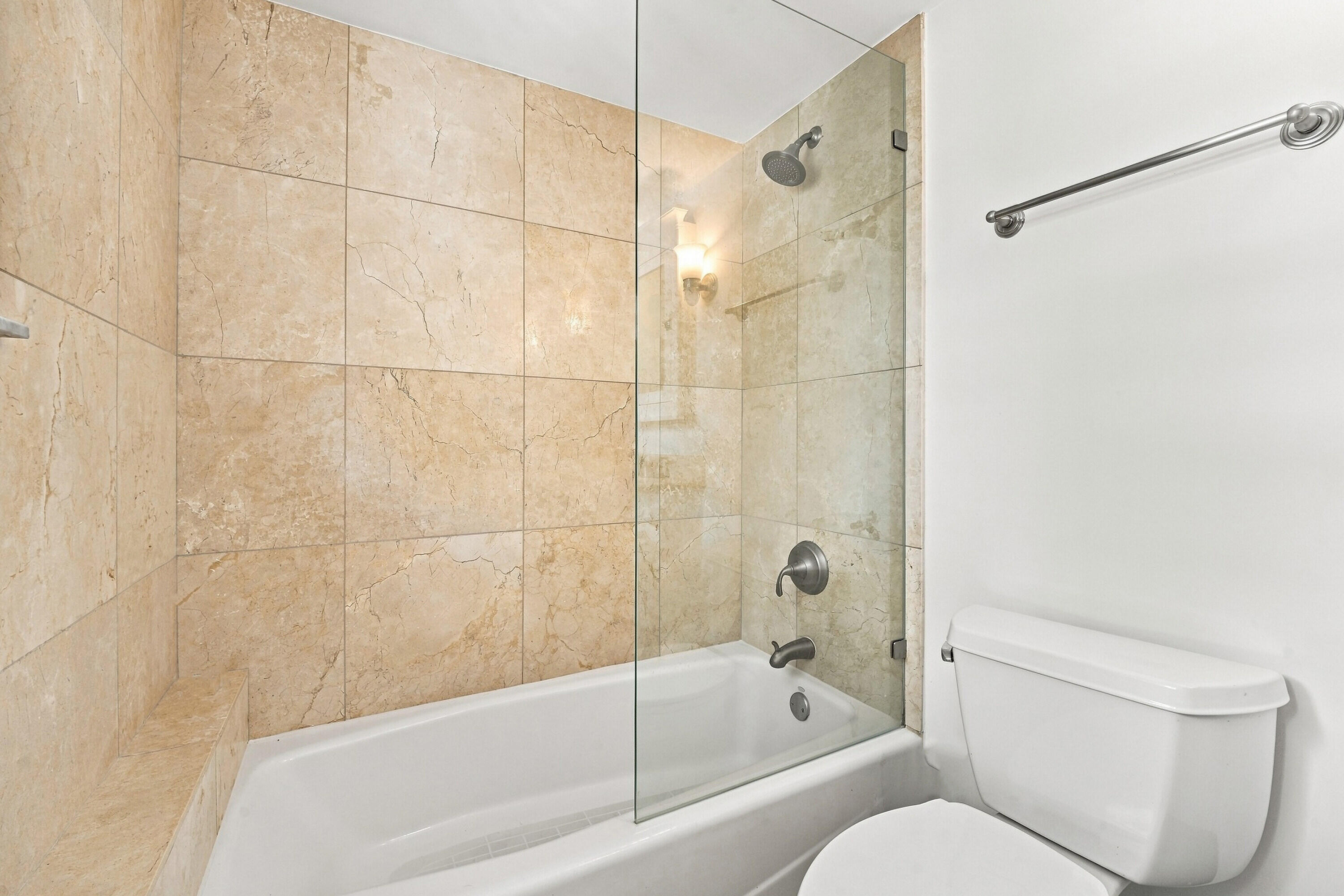 243 Meridian #113 Miami Beach, FL 33139