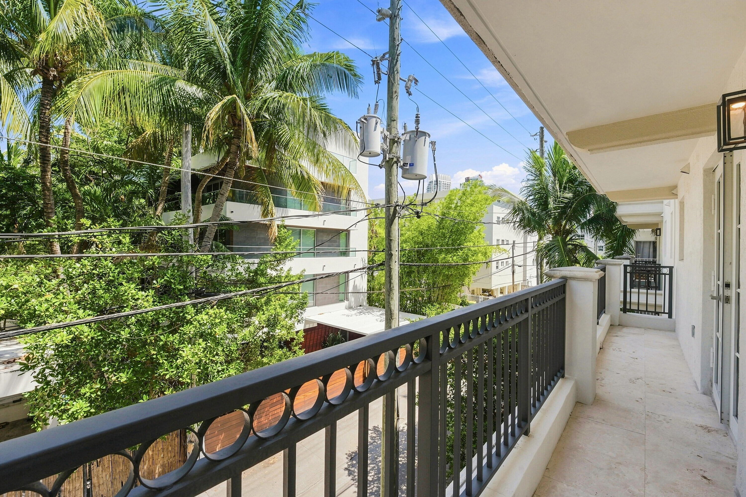 243 Meridian #113 Miami Beach, FL 33139
