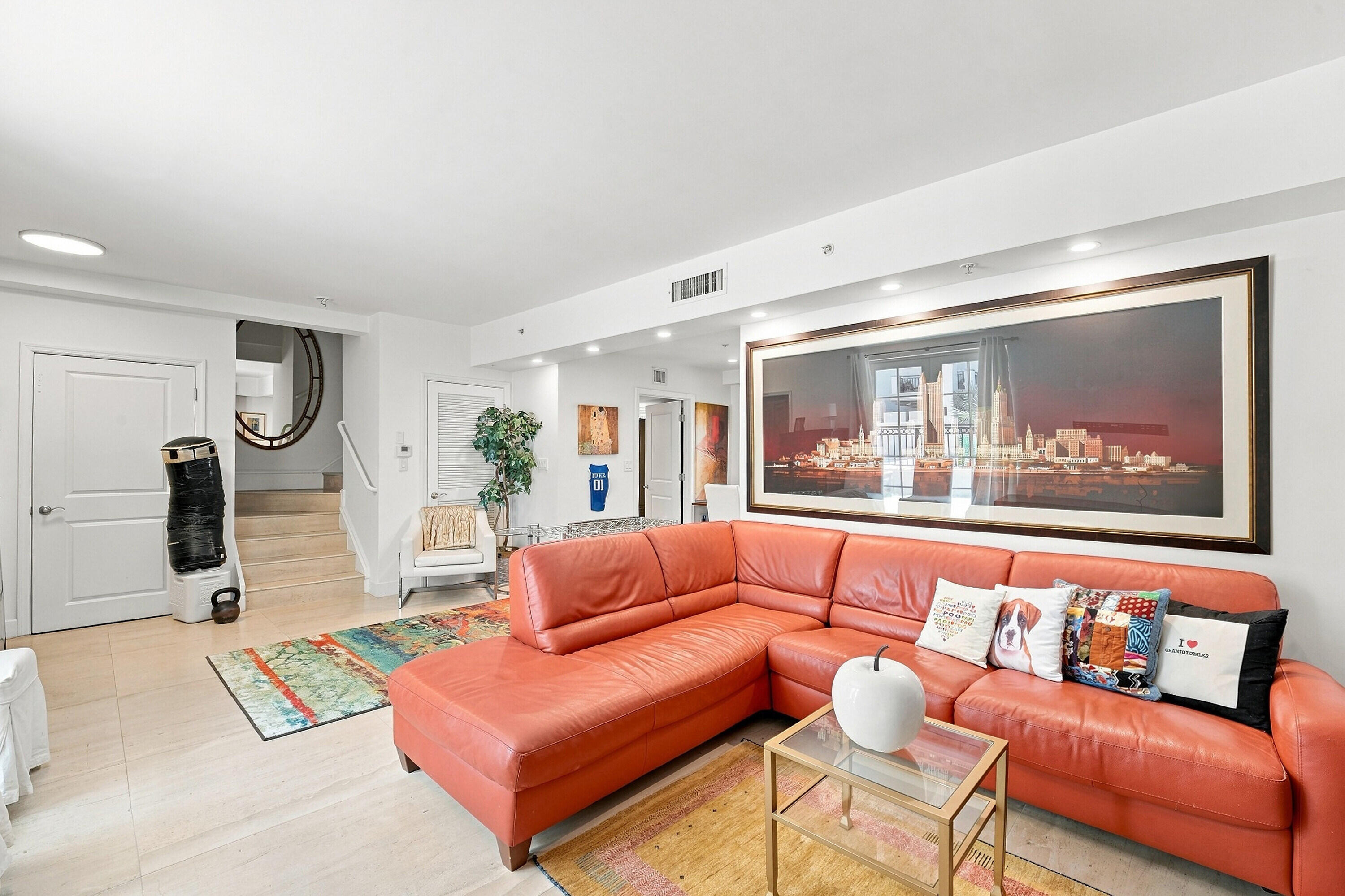 243 Meridian #113 Miami Beach, FL 33139