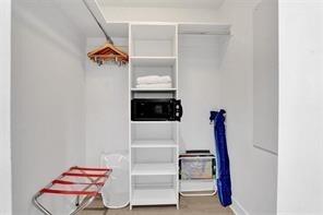 image Beachwalk Condominium9