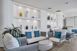 image Beachwalk Condominium14