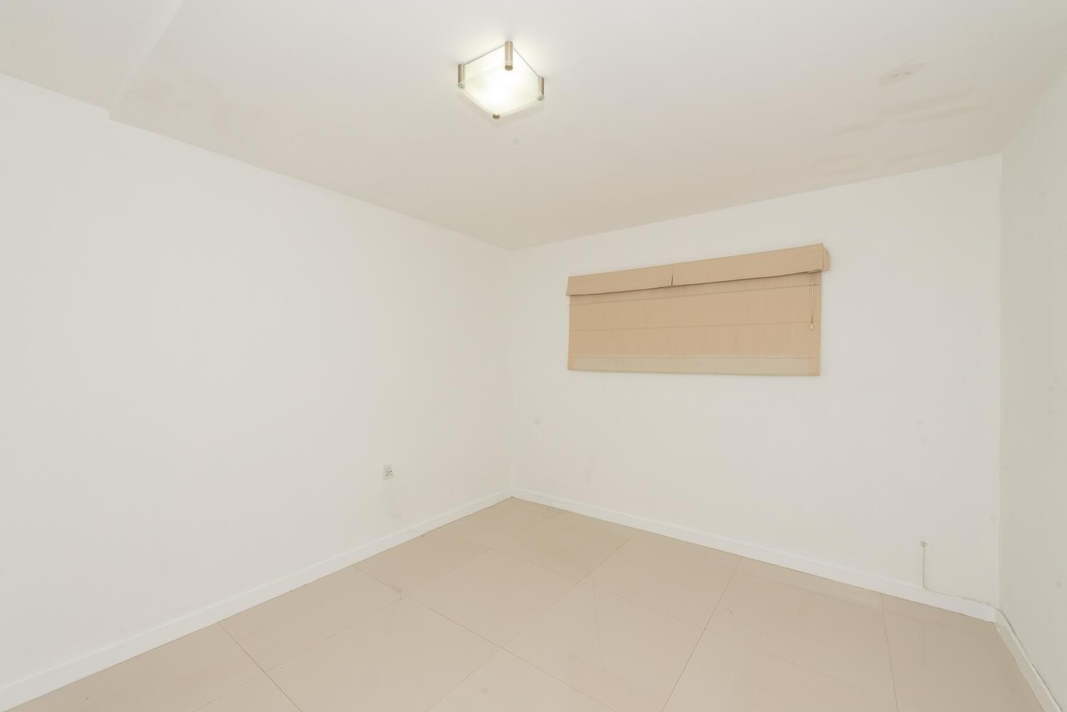 1040 N Venetian Dr Miami, FL 33139