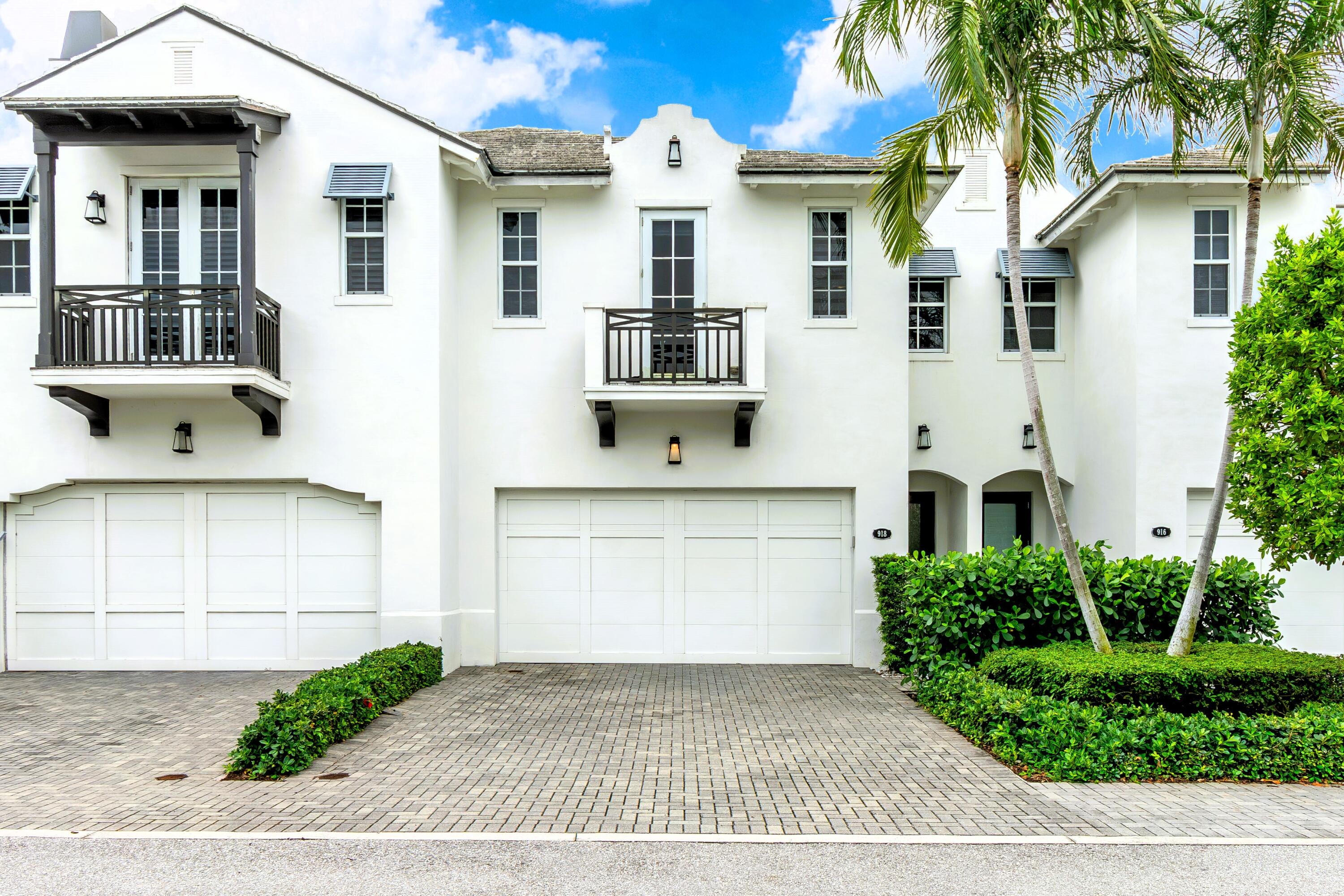 918 St George Blvd