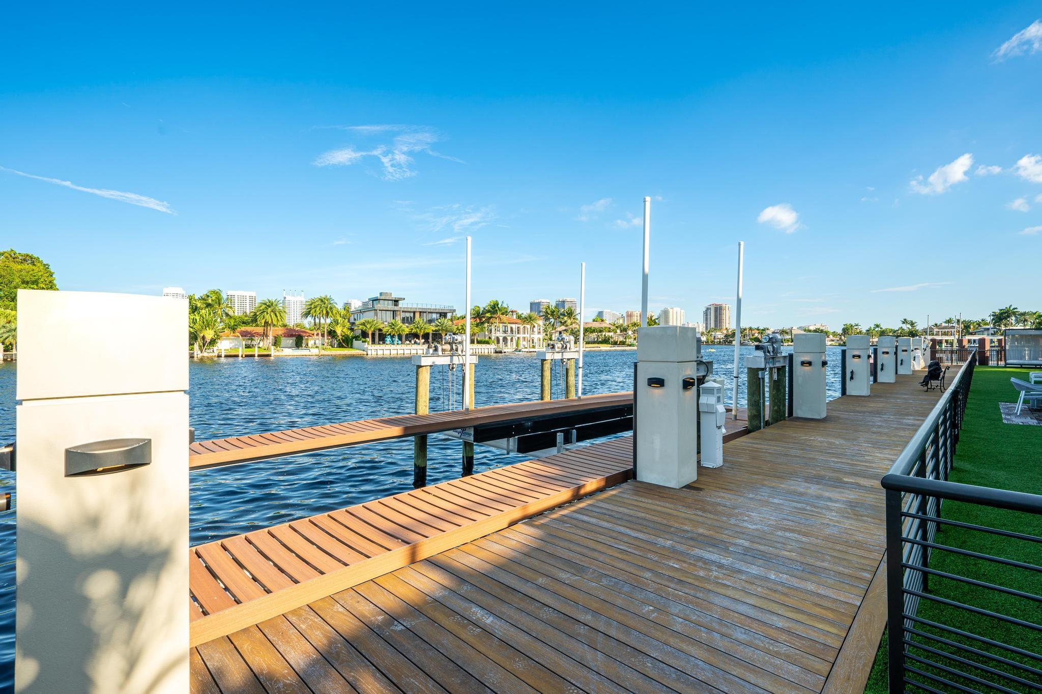 600 5th Key Dr,Fort Lauderdale, FL 33304