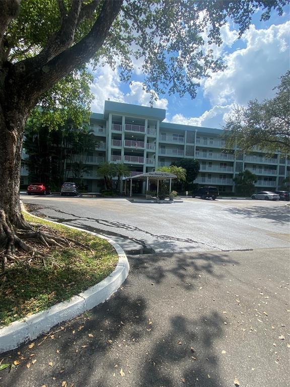 802 Cypress Grv Ln #408