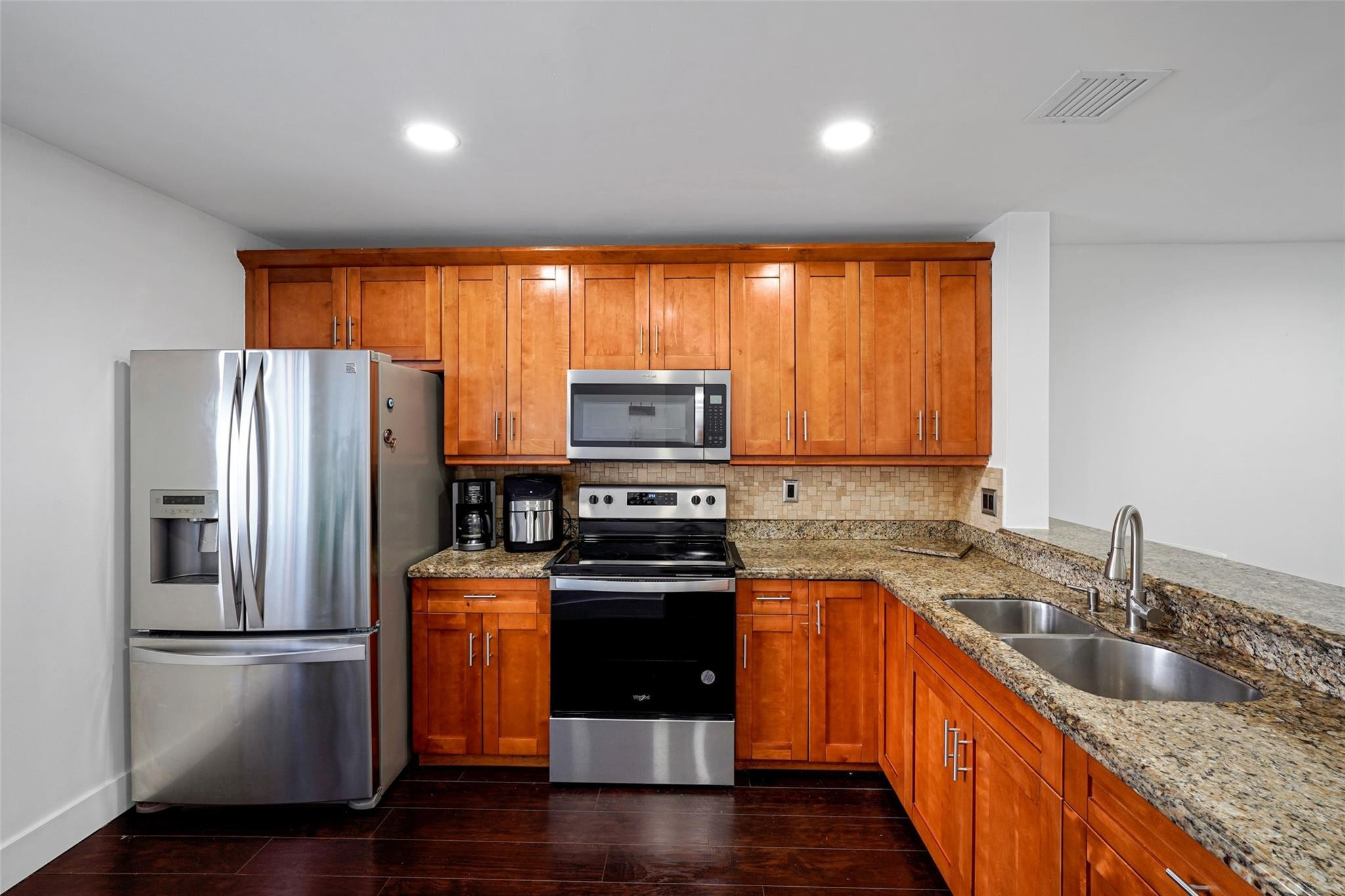 757 NW 208th Pembroke Pines, FL 33029