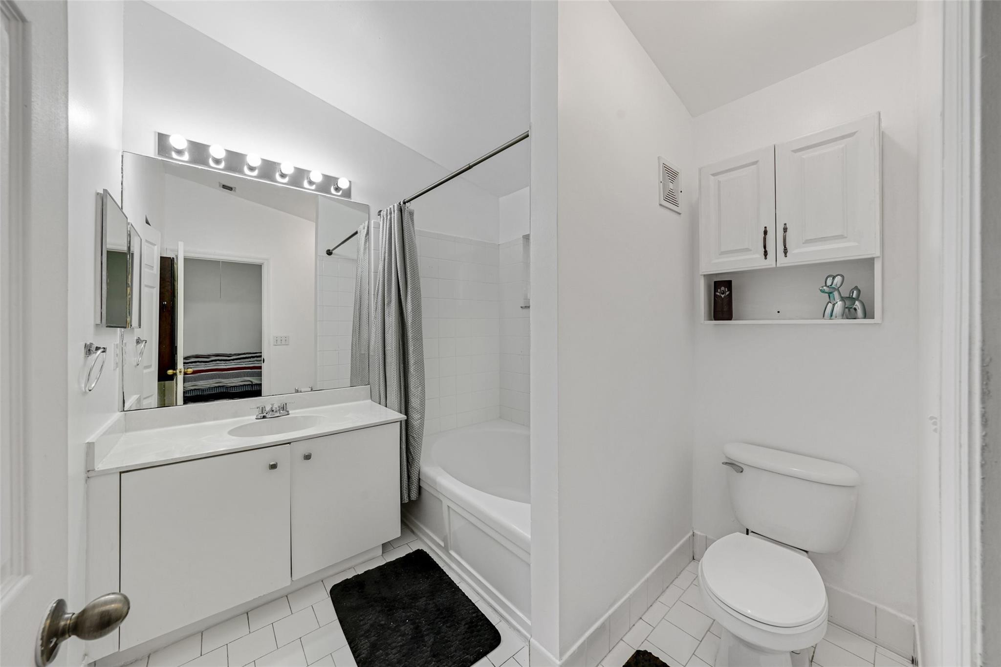 757 NW 208th Pembroke Pines, FL 33029