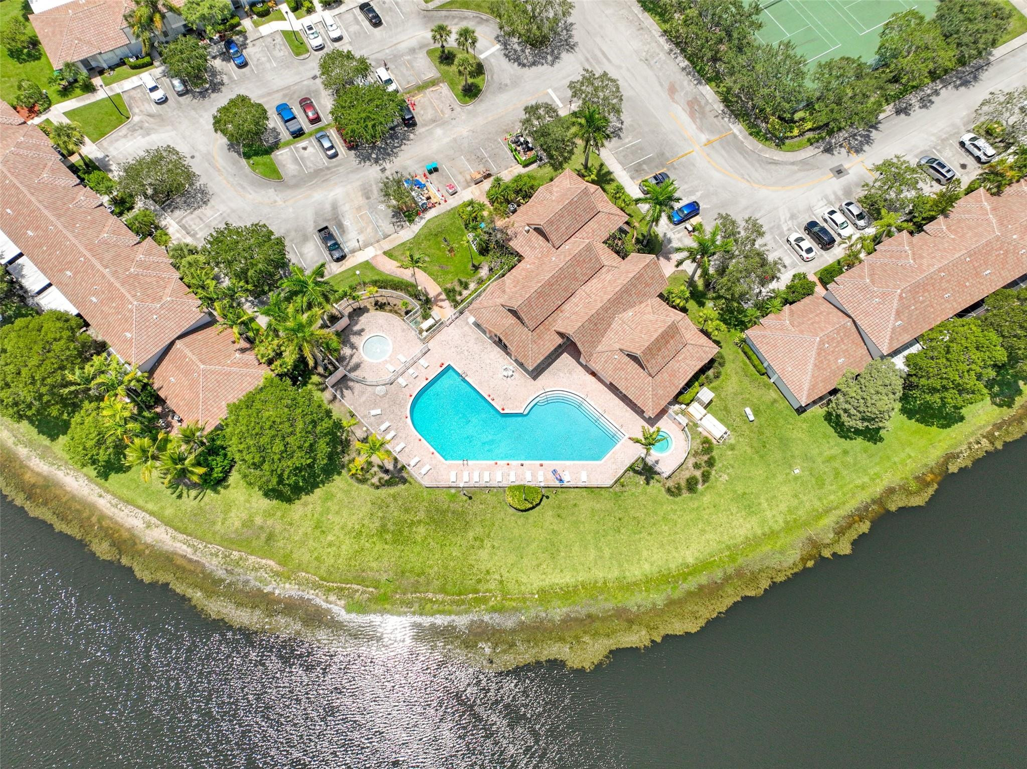 757 NW 208th Pembroke Pines, FL 33029