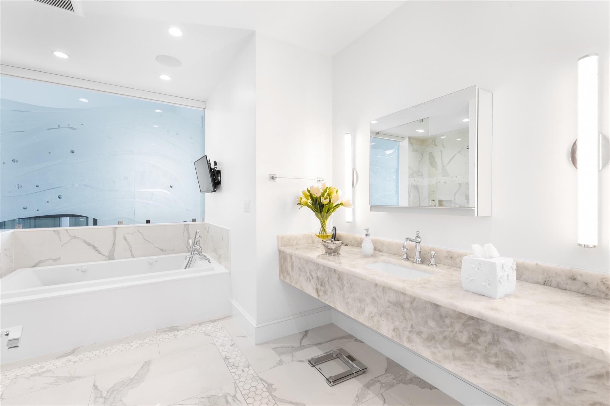 797 Middle Riv Dr Fort Lauderdale, FL 33304