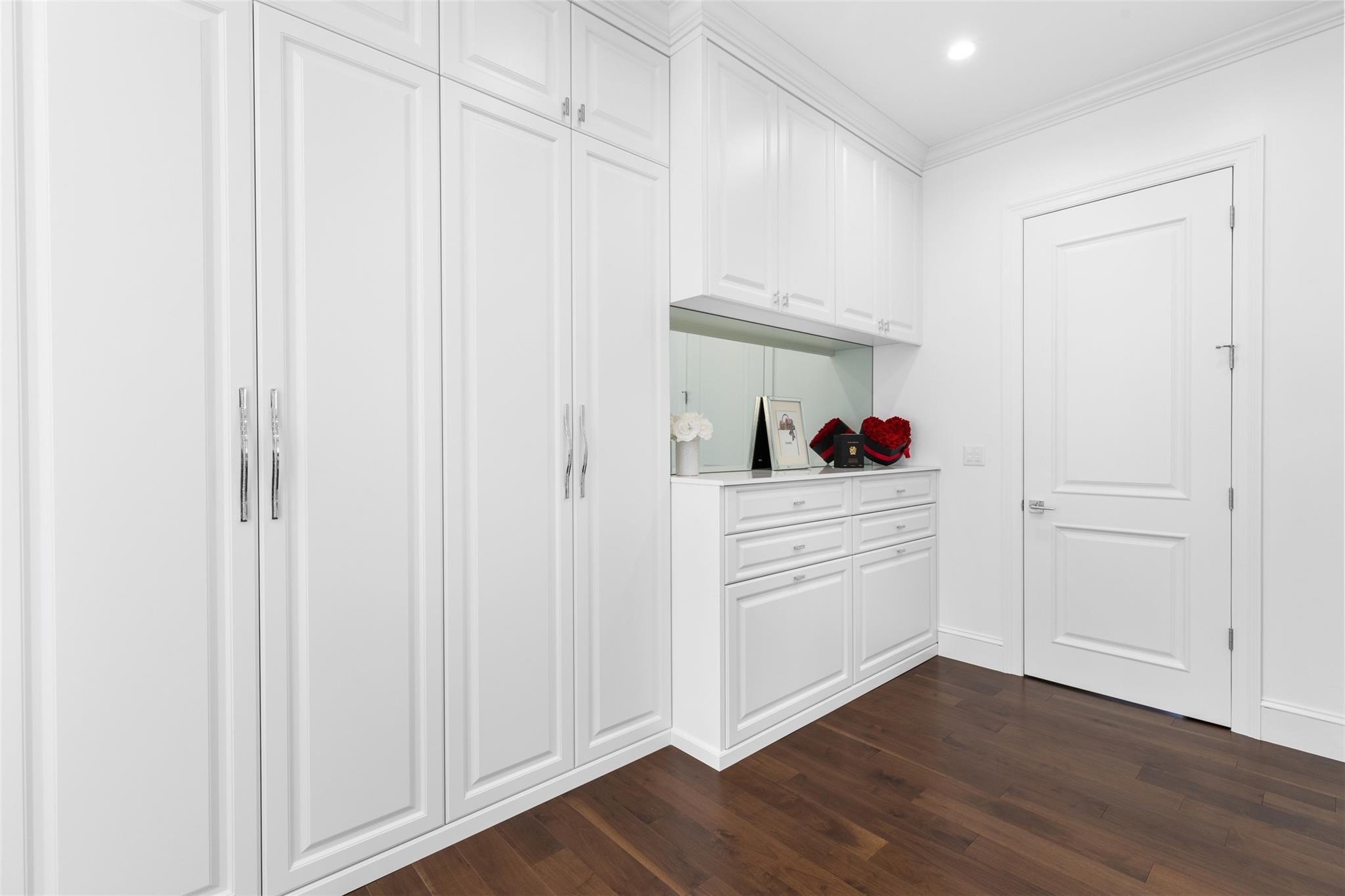 797 Middle Riv Dr Fort Lauderdale, FL 33304