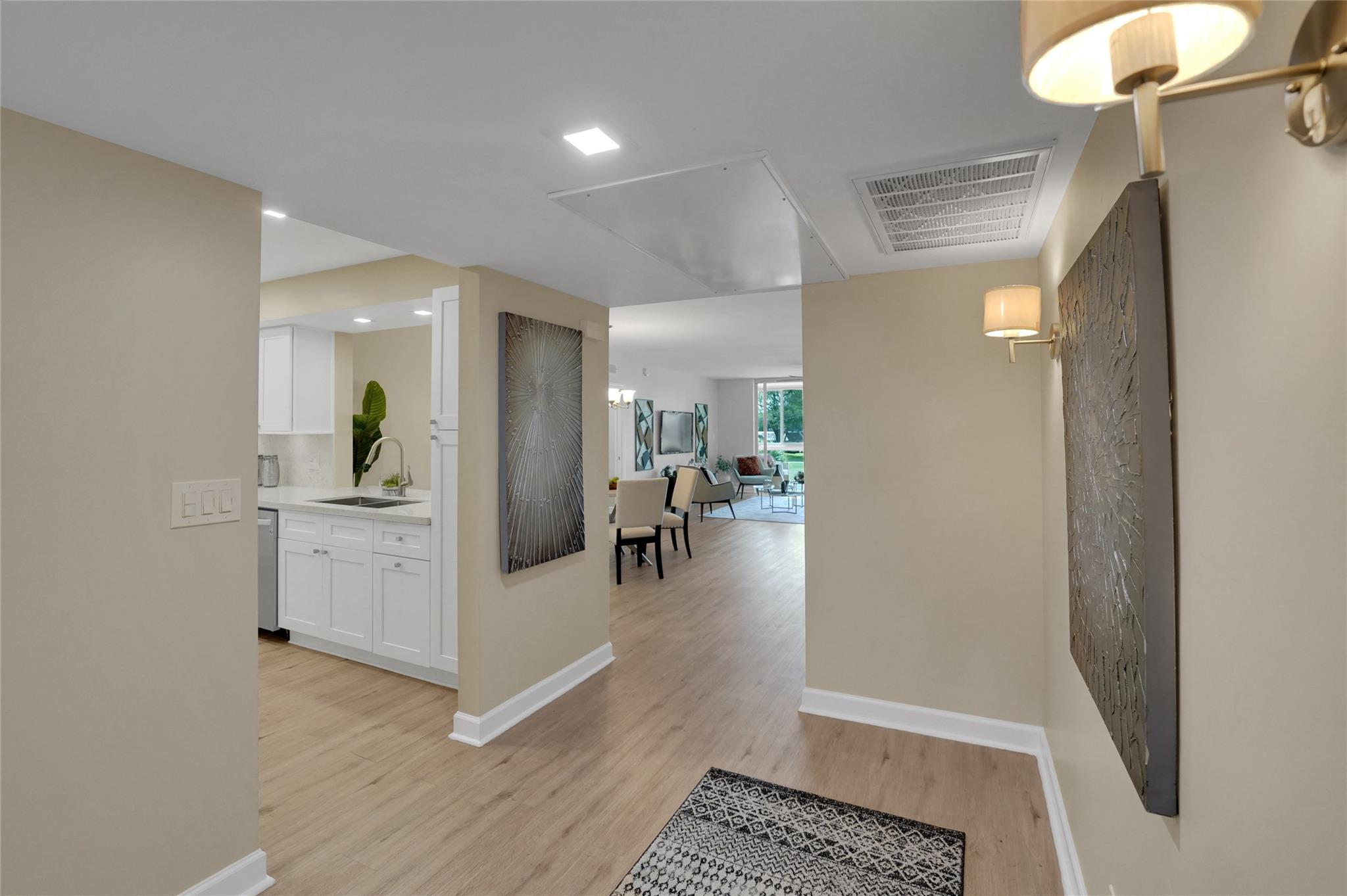 4040 W Palm Aire Dr #206