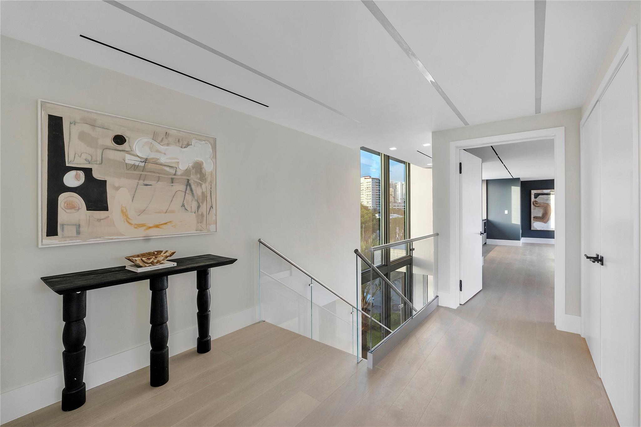 2880 NE 28th St Fort Lauderdale, FL 33306