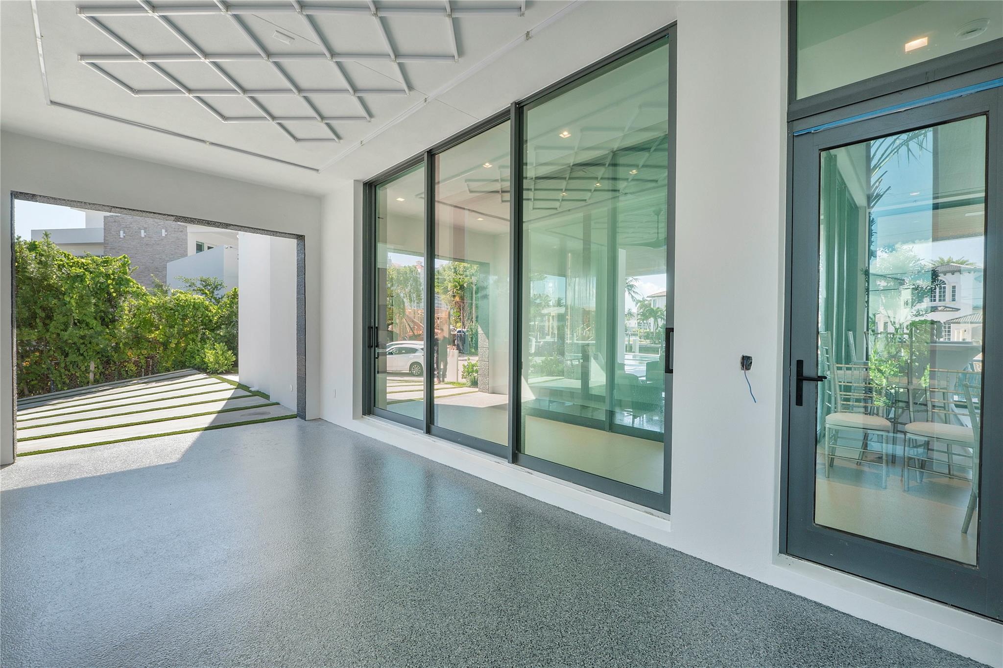 2880 NE 28th St Fort Lauderdale, FL 33306