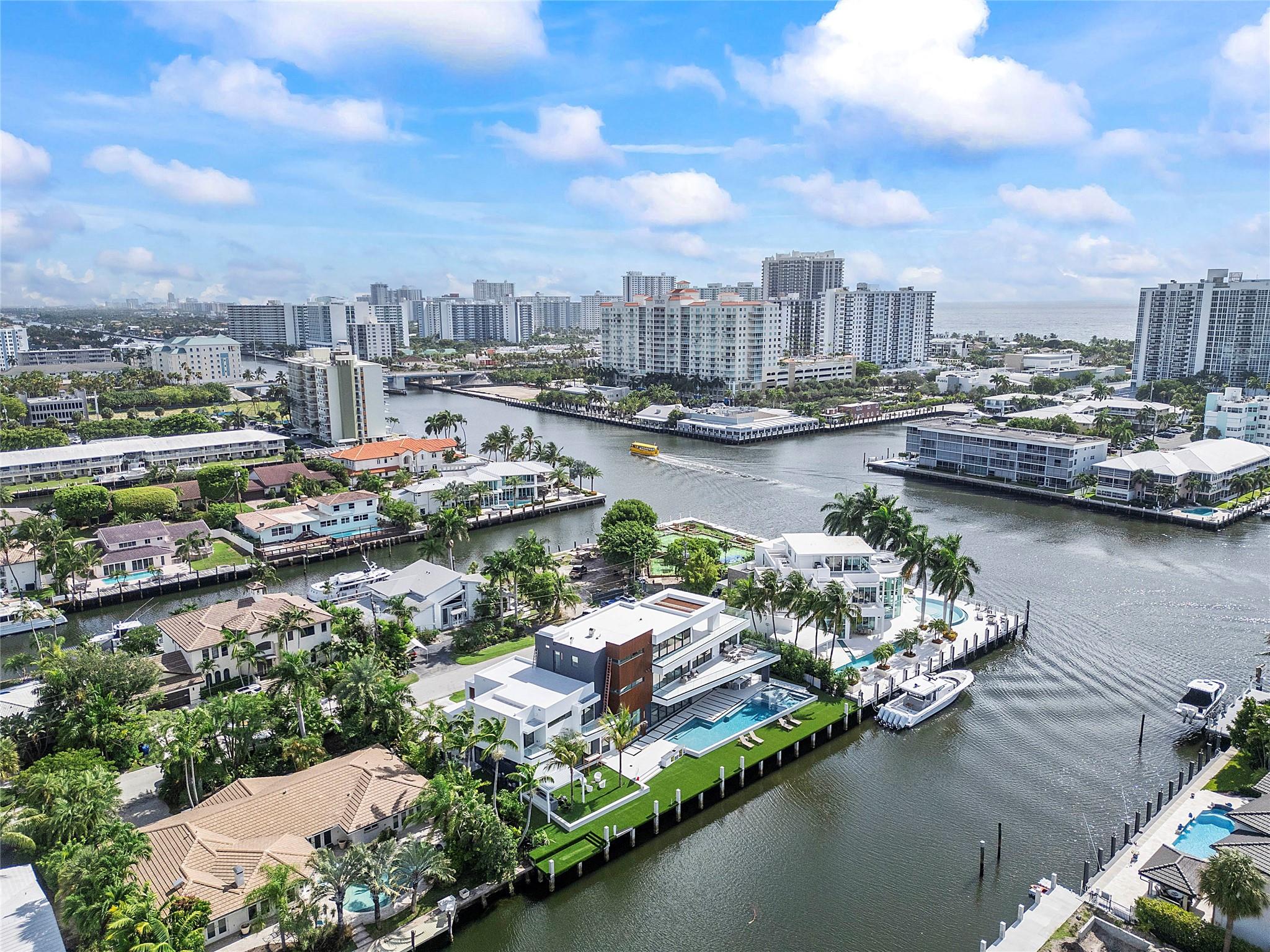 2880 NE 28th St Fort Lauderdale, FL 33306