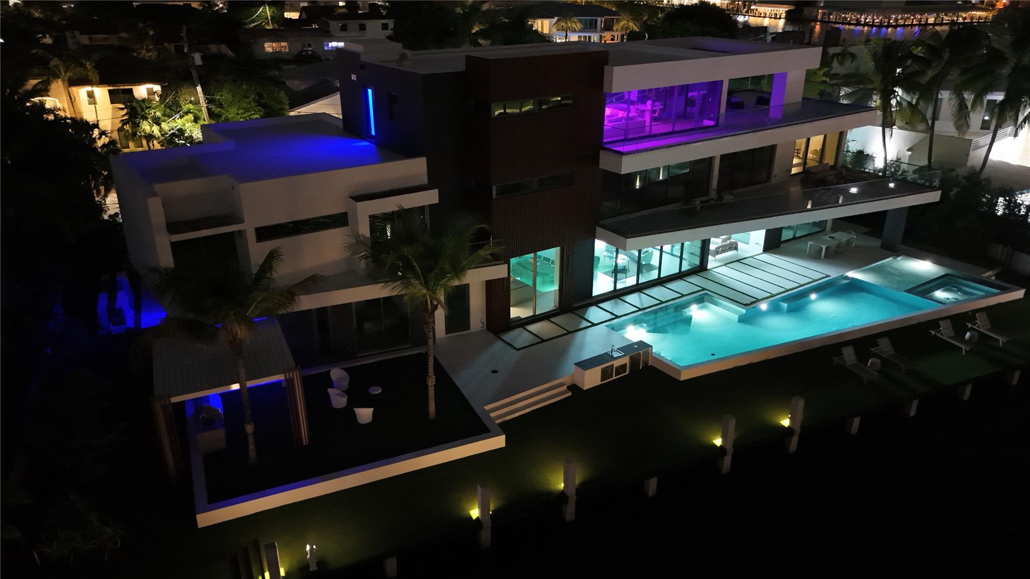 2880 NE 28th St Fort Lauderdale, FL 33306