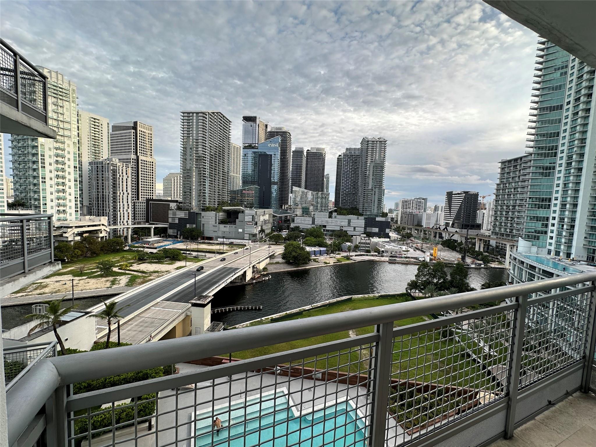 350 S Miami Ave #1608