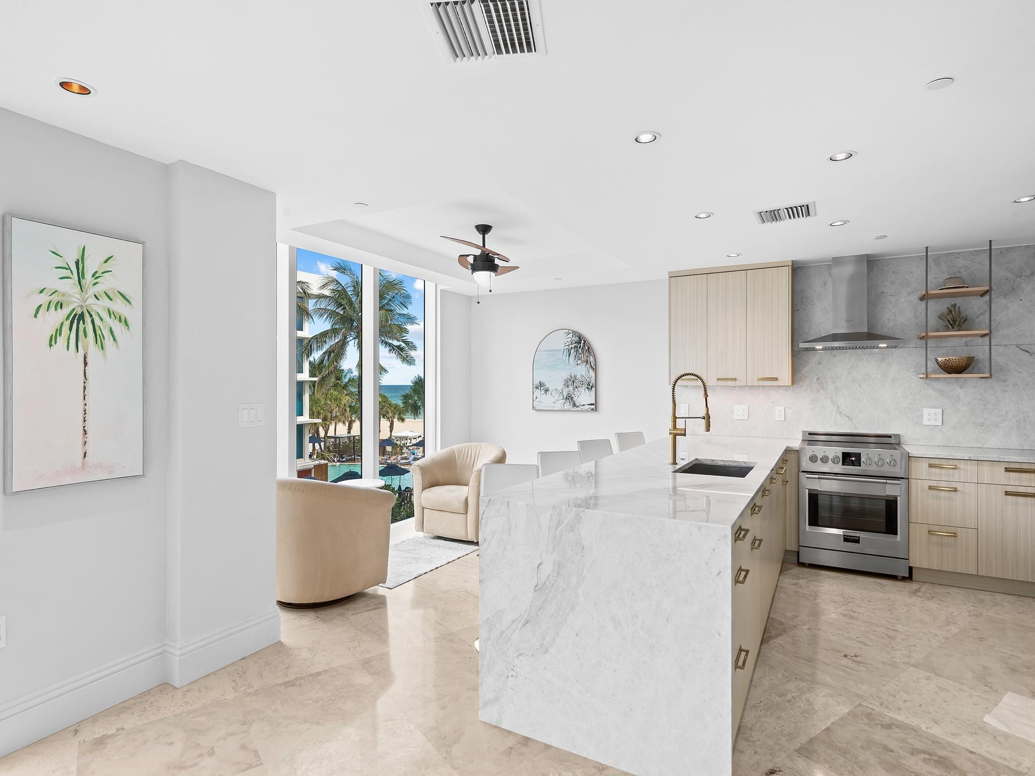 1200 Holiday Dr #208 Fort Lauderdale, FL 33316