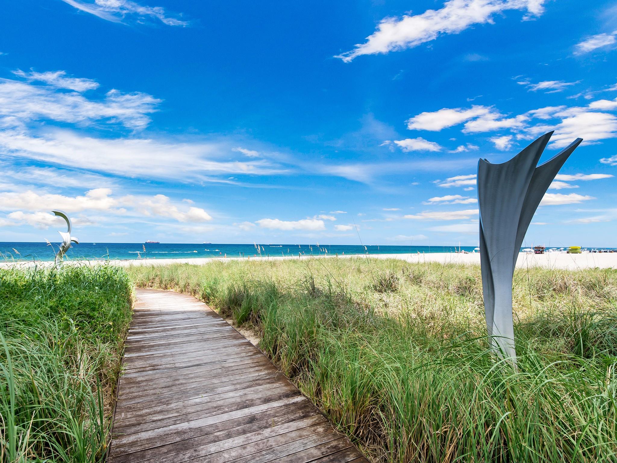 1200 Holiday Dr #208 Fort Lauderdale, FL 33316