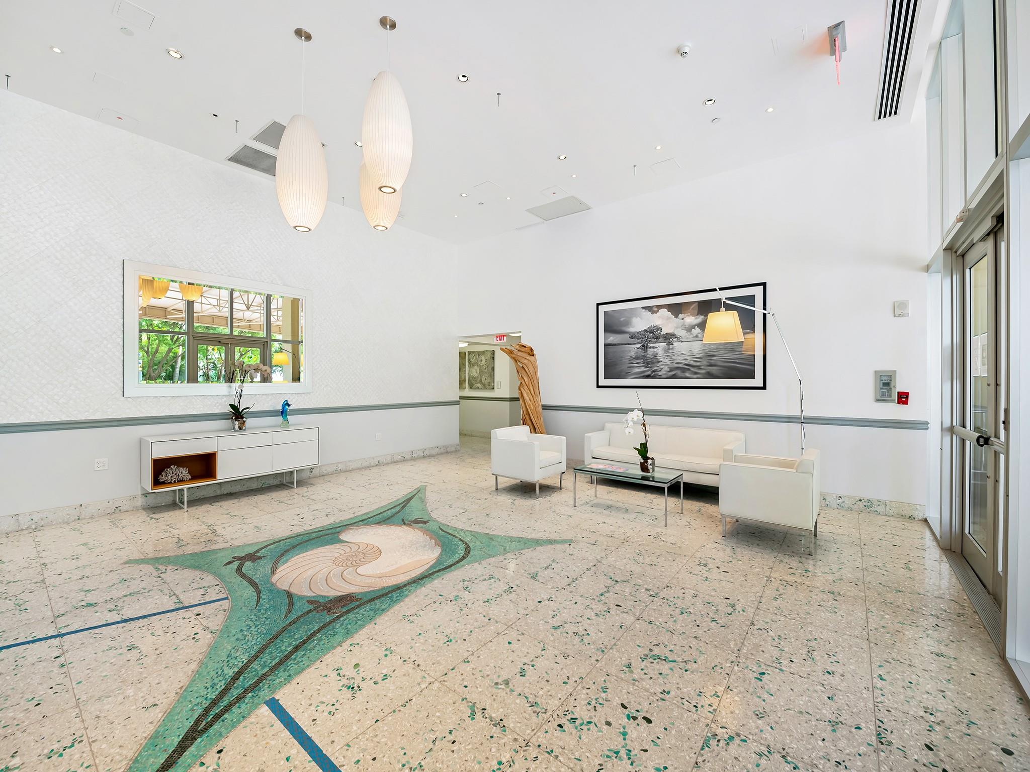 1200 Holiday Dr #208 Fort Lauderdale, FL 33316