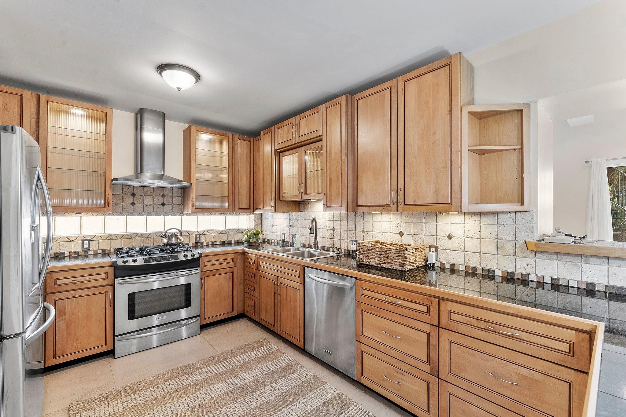 921 SW 17th St Fort Lauderdale, FL 33315