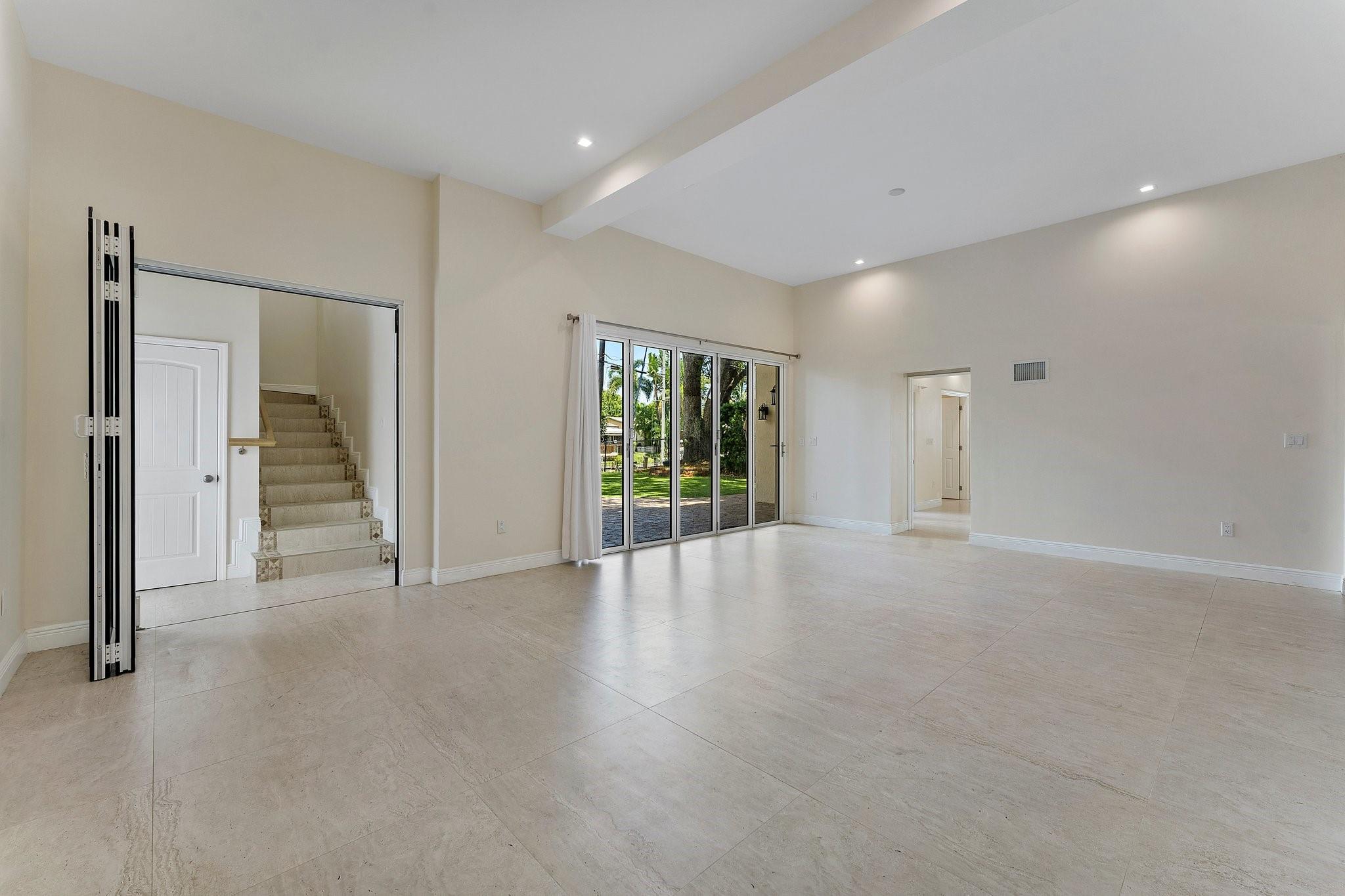 921 SW 17th St Fort Lauderdale, FL 33315