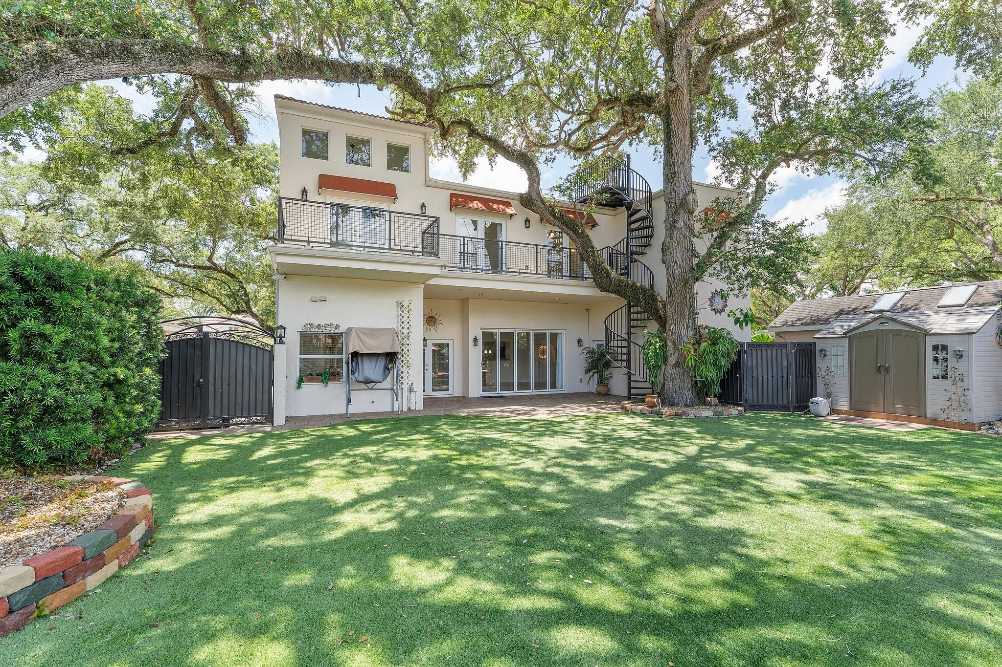 921 SW 17th St Fort Lauderdale, FL 33315