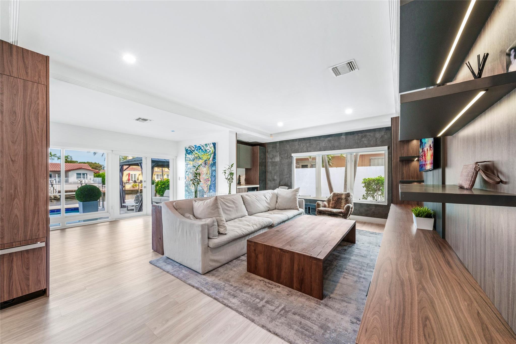 11 S Castle Hbr Is Fort Lauderdale, FL 33308