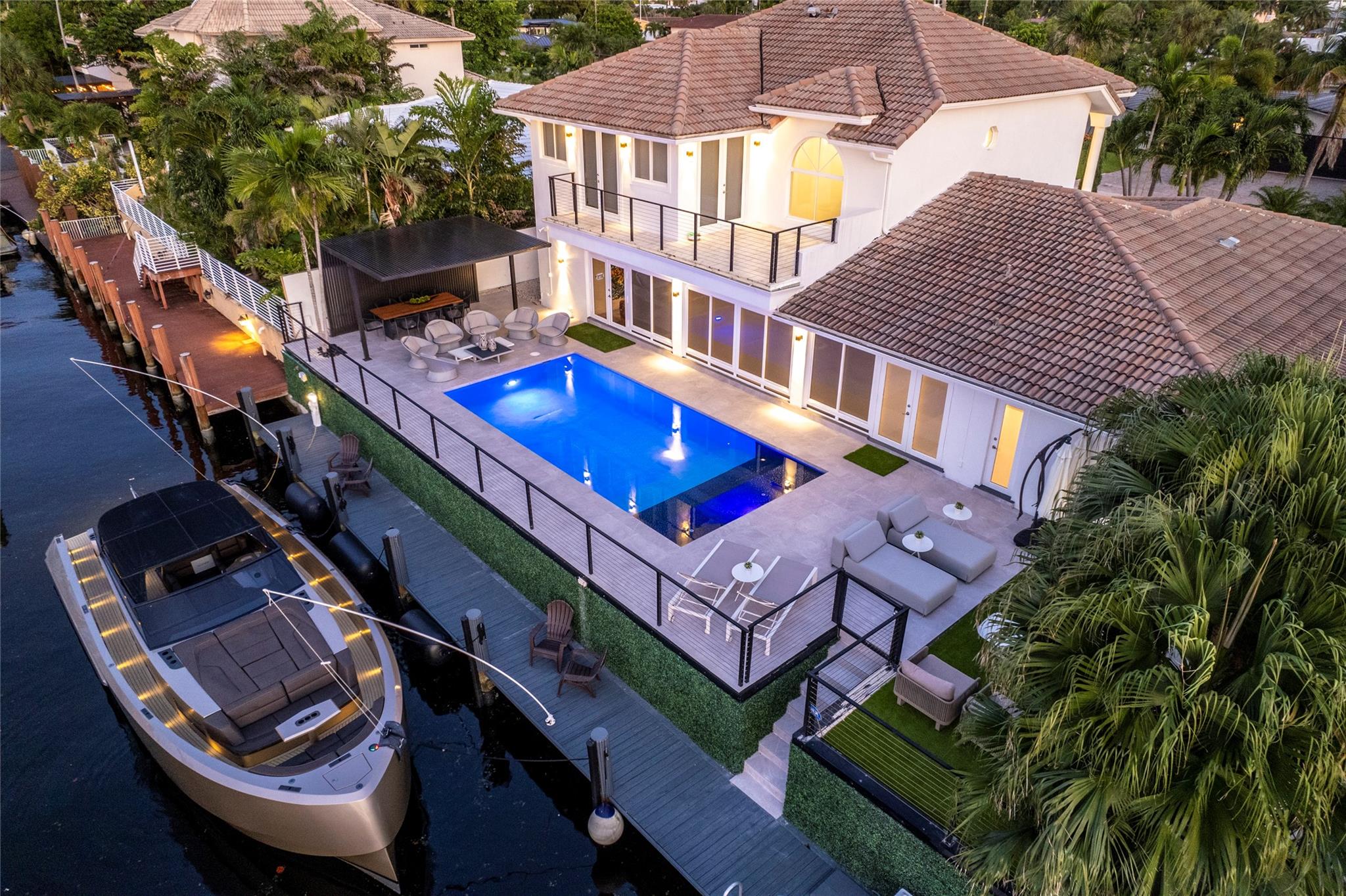 11 S Castle Hbr Is Fort Lauderdale, FL 33308